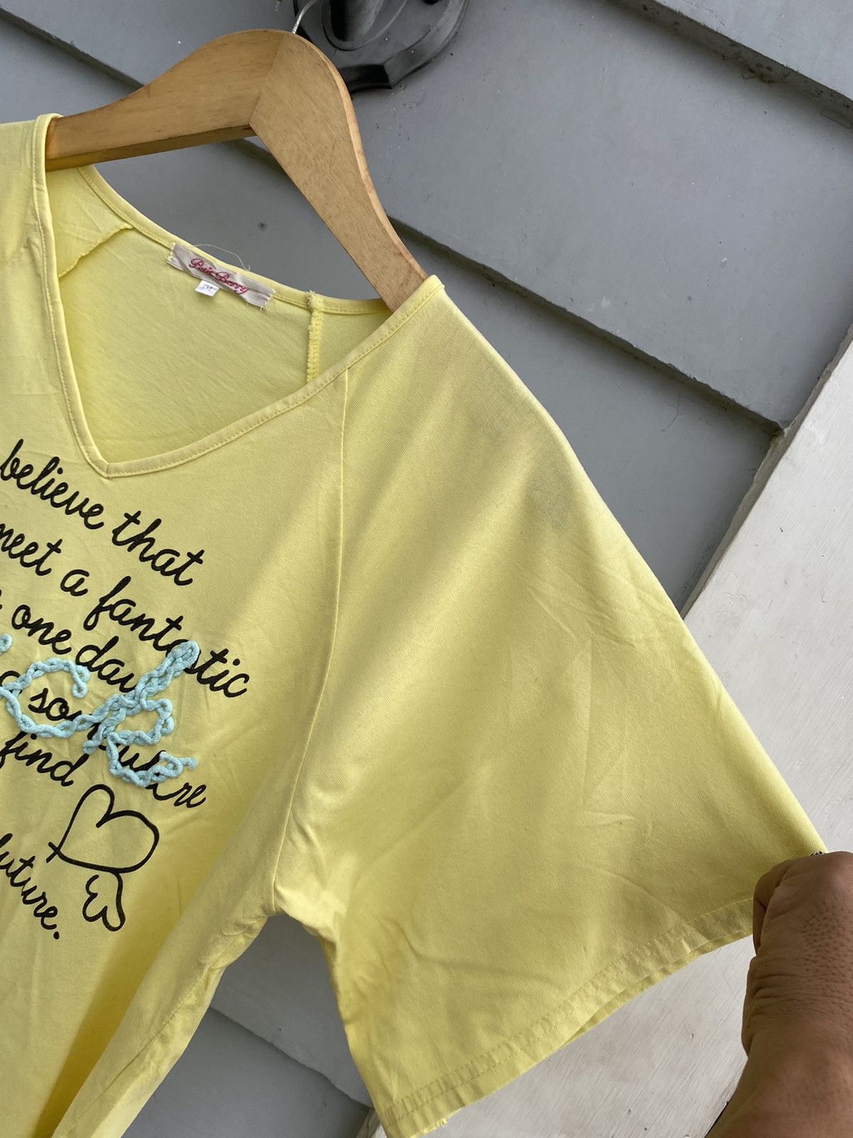 Japanese Brand Petit Berry Tees with Rope Details Word LUCK on The Center Size ONE SIZE - 4 Thumbnail