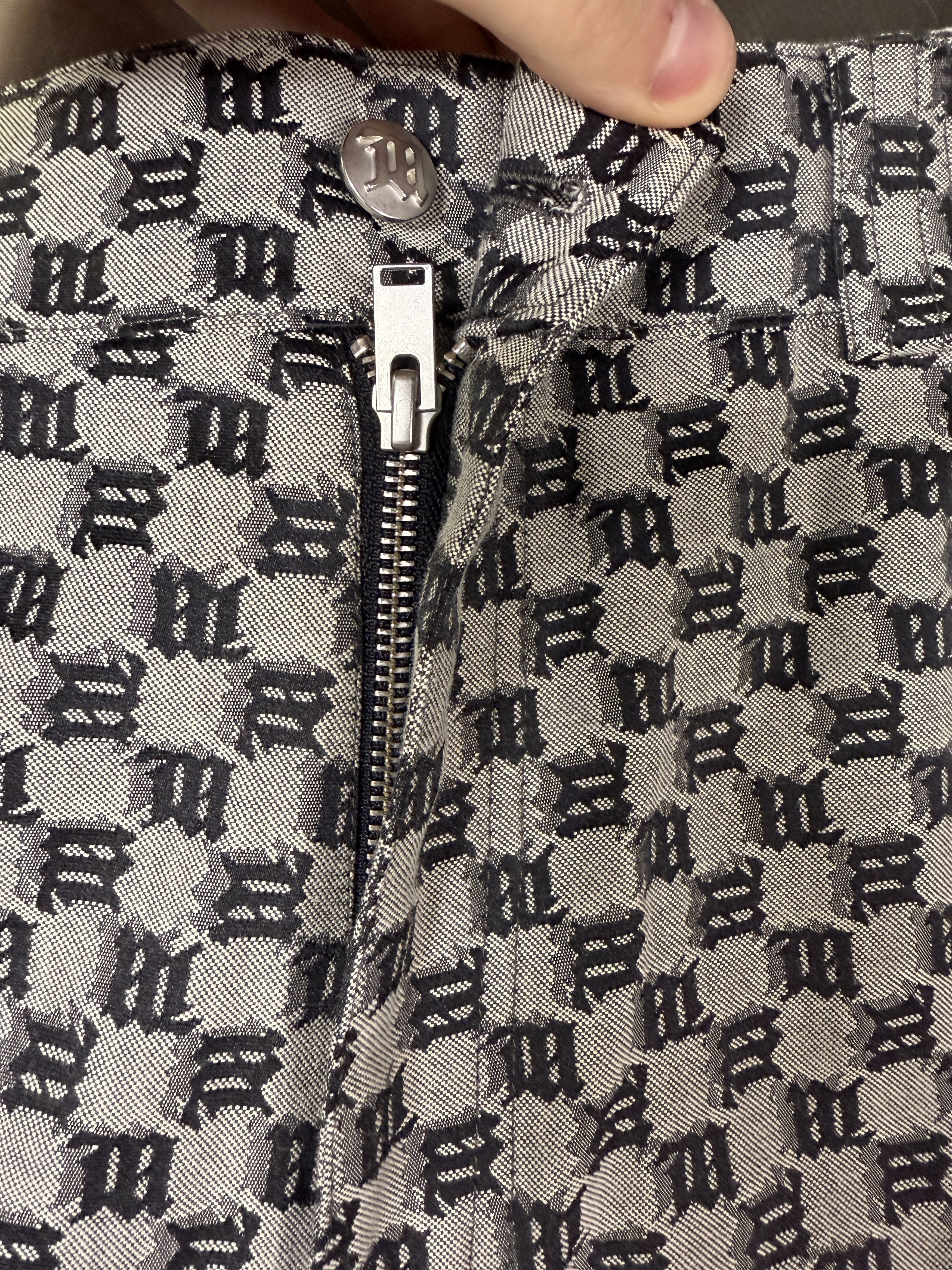 Misbhv $540 MISBHV Monogram Cargo Shorts Size US 32 / EU 48 - 5 Thumbnail
