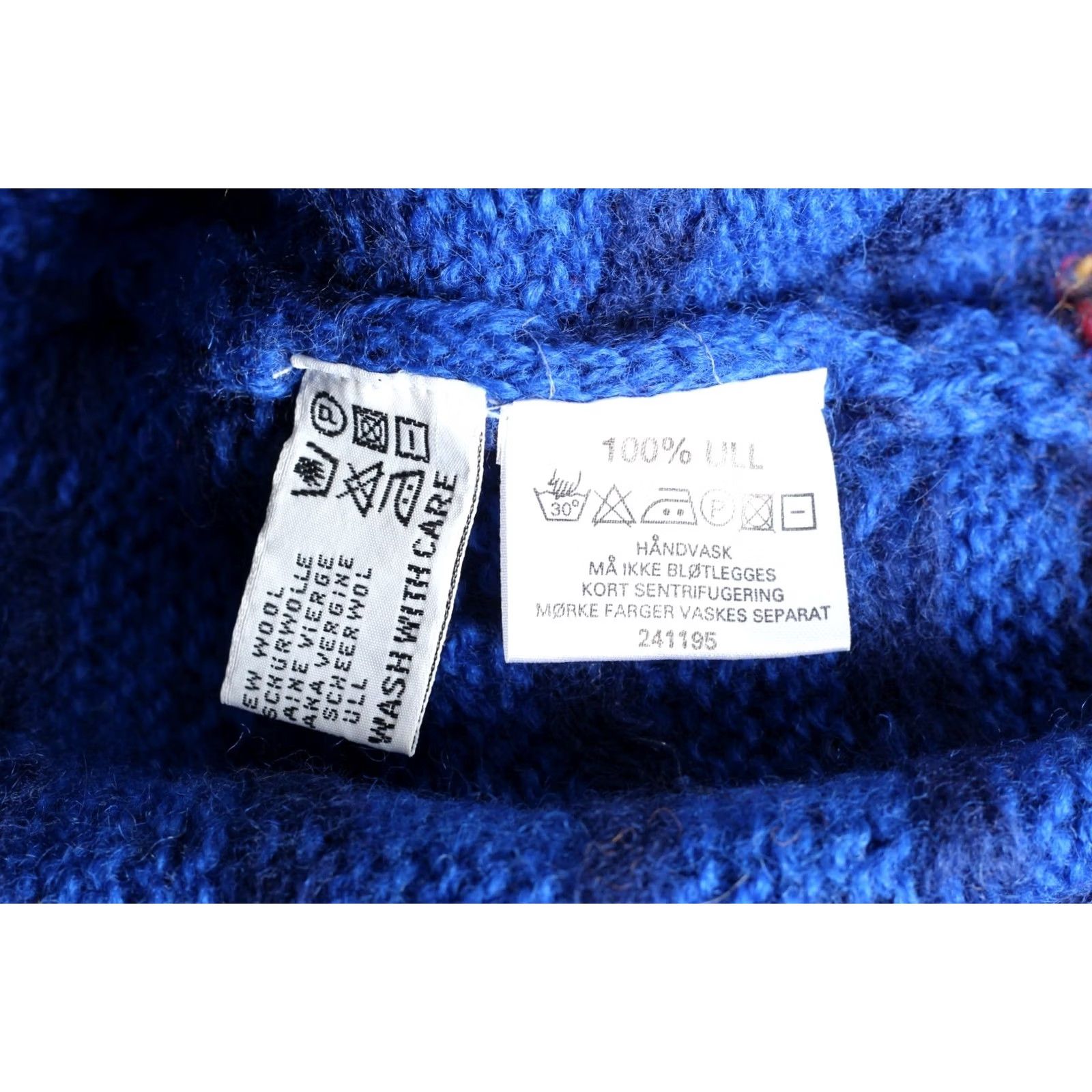 Vintage VINTAGE SPORTIQUE Jumper Sweater Men XXL Wool Chunky-Knit Crew Neck Norway Nordic Fair Isle Blue 90s Mens Size US XXL / EU 58 / 5 - 6 Thumbnail