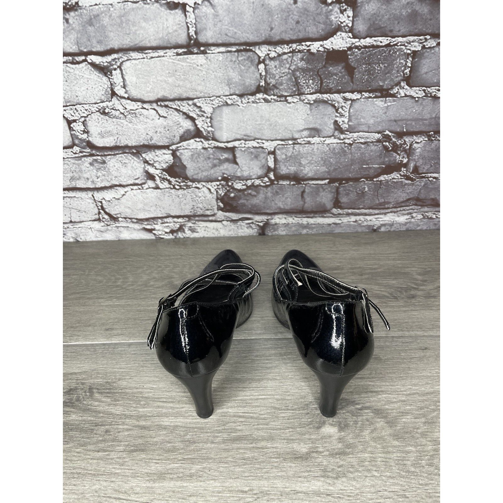Ecco Ecco Navy Blue Patent Leather Mary Jane Strap Heels Shoes Wo Size US 5 / IT 35 - 6 Thumbnail