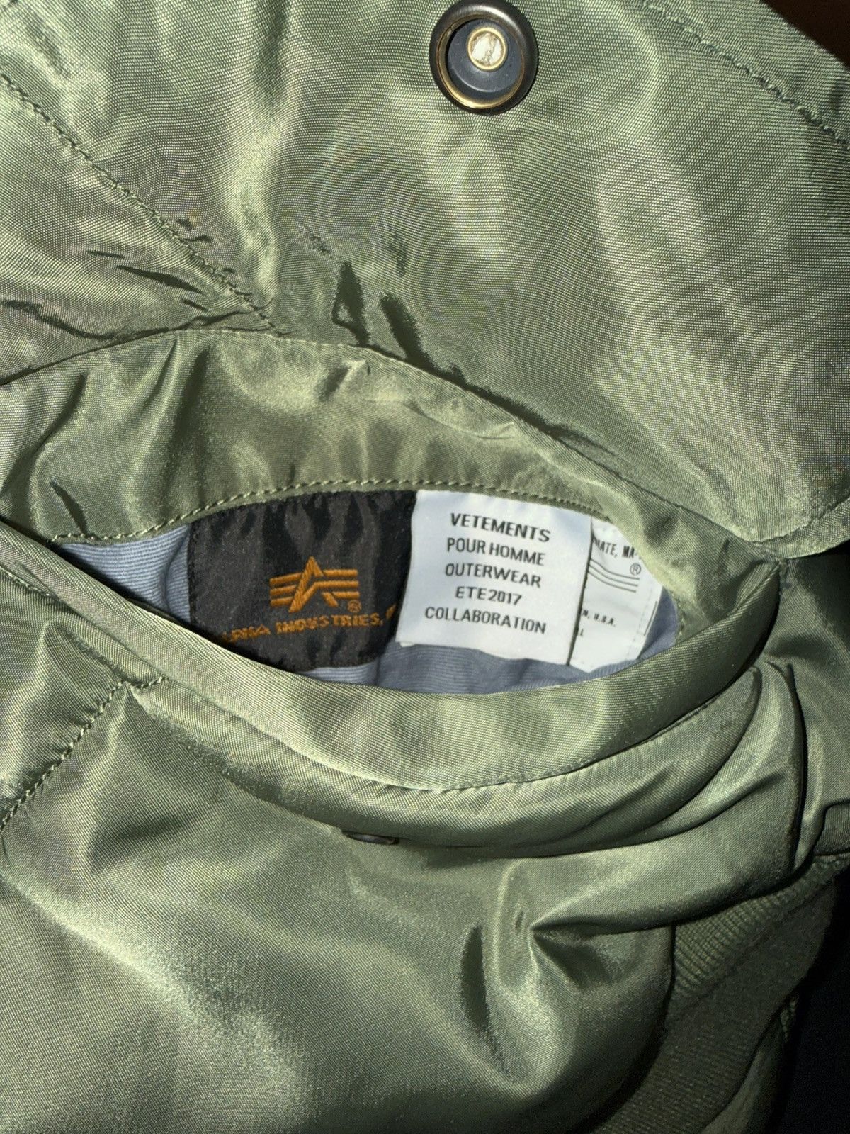 Alpha Industries × Vetements Vetements X Alpha Industries Size US S / EU 44-46 / 1 - 8 Thumbnail