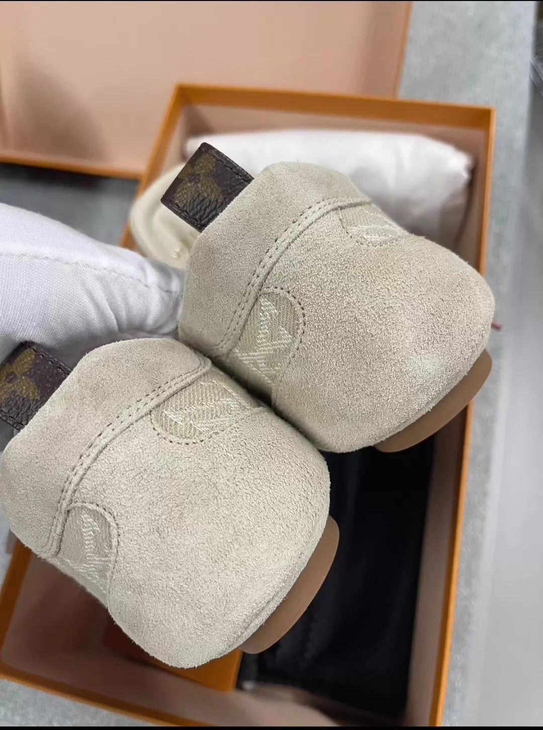 Louis Vuitton LV New Denim & Suede Deconstructed Trainer Beige 35.5 Size US 5 / IT 35 - 4 Thumbnail