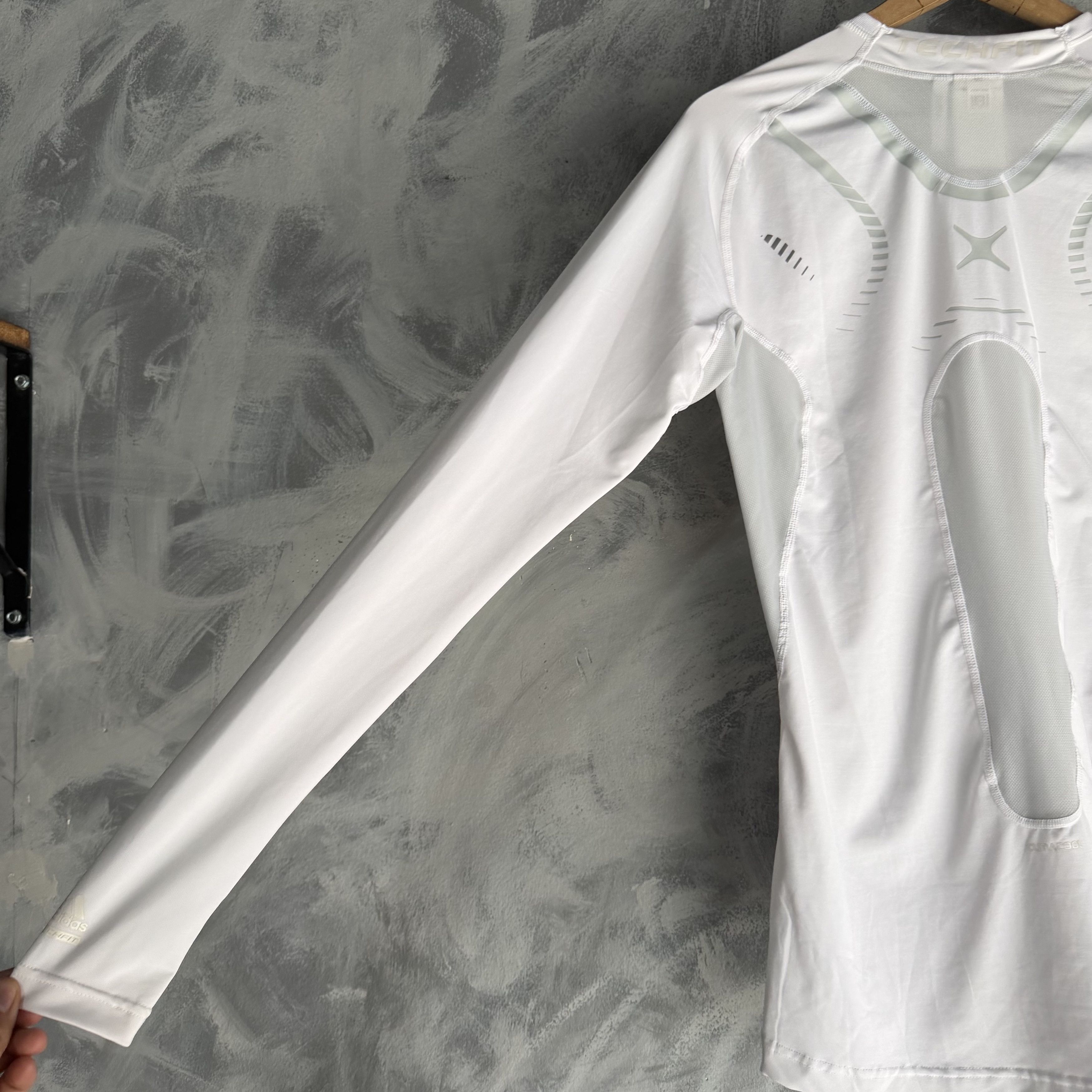 Adidas Adidas Compression Shirt Mens Techfit Climacool Long Sleeve Size US L / EU 52-54 / 3 - 7 Thumbnail