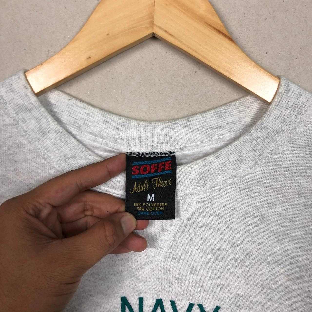 Vintage Vintage 90s Navy Mom Spell Out Sweatshirt Jumper Size US M / EU 48-50 / 2 - 6 Thumbnail