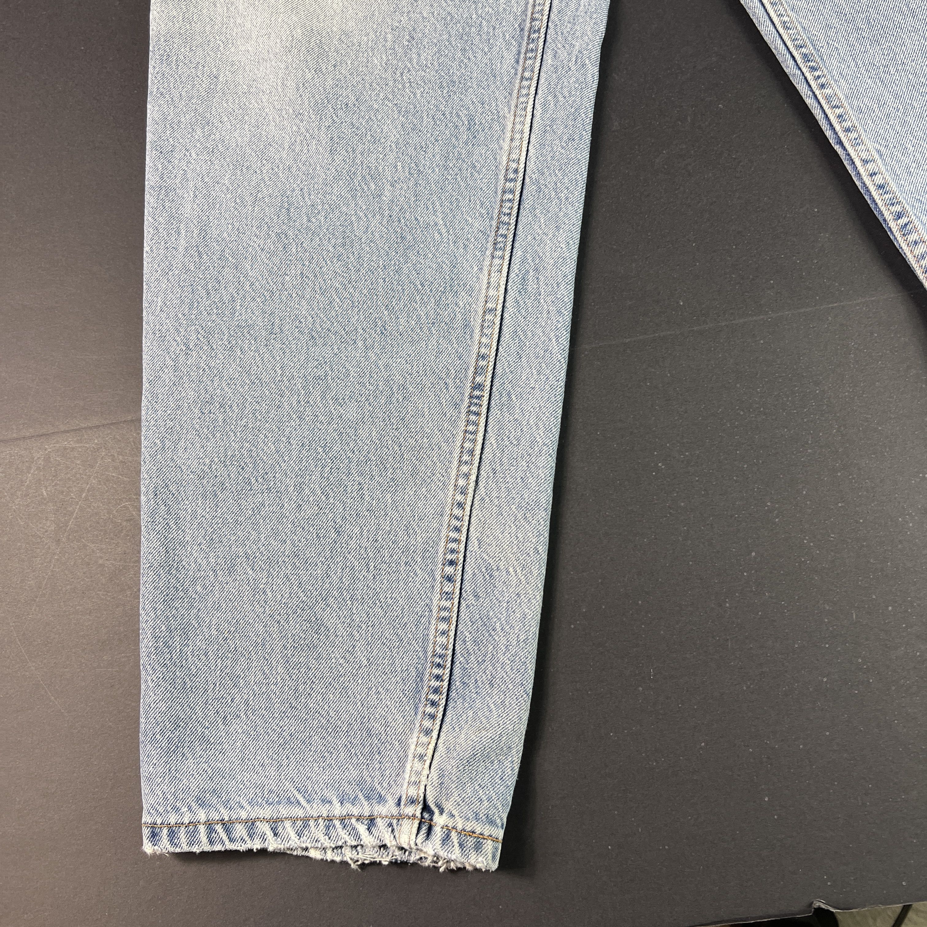 Levi's VTG 90s Levis Jeans 560 Loose Tapered Blue Denim Orange Tab Size US 37 - 8 Thumbnail