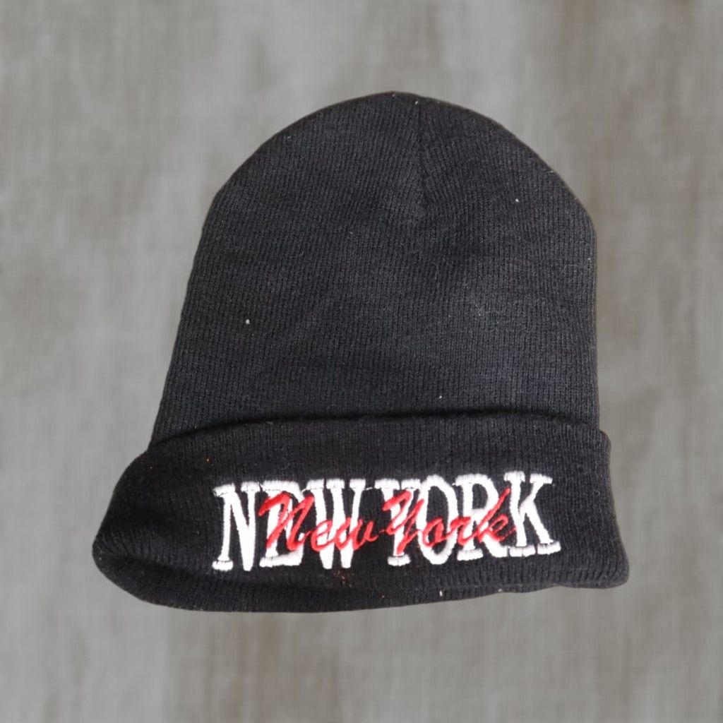 Vintage Vintage Unisex Black Knit Beanie Winter Hat - Cuffed Striped Acrylic Cap Adult Size Size ONE SIZE - 1 Thumbnail