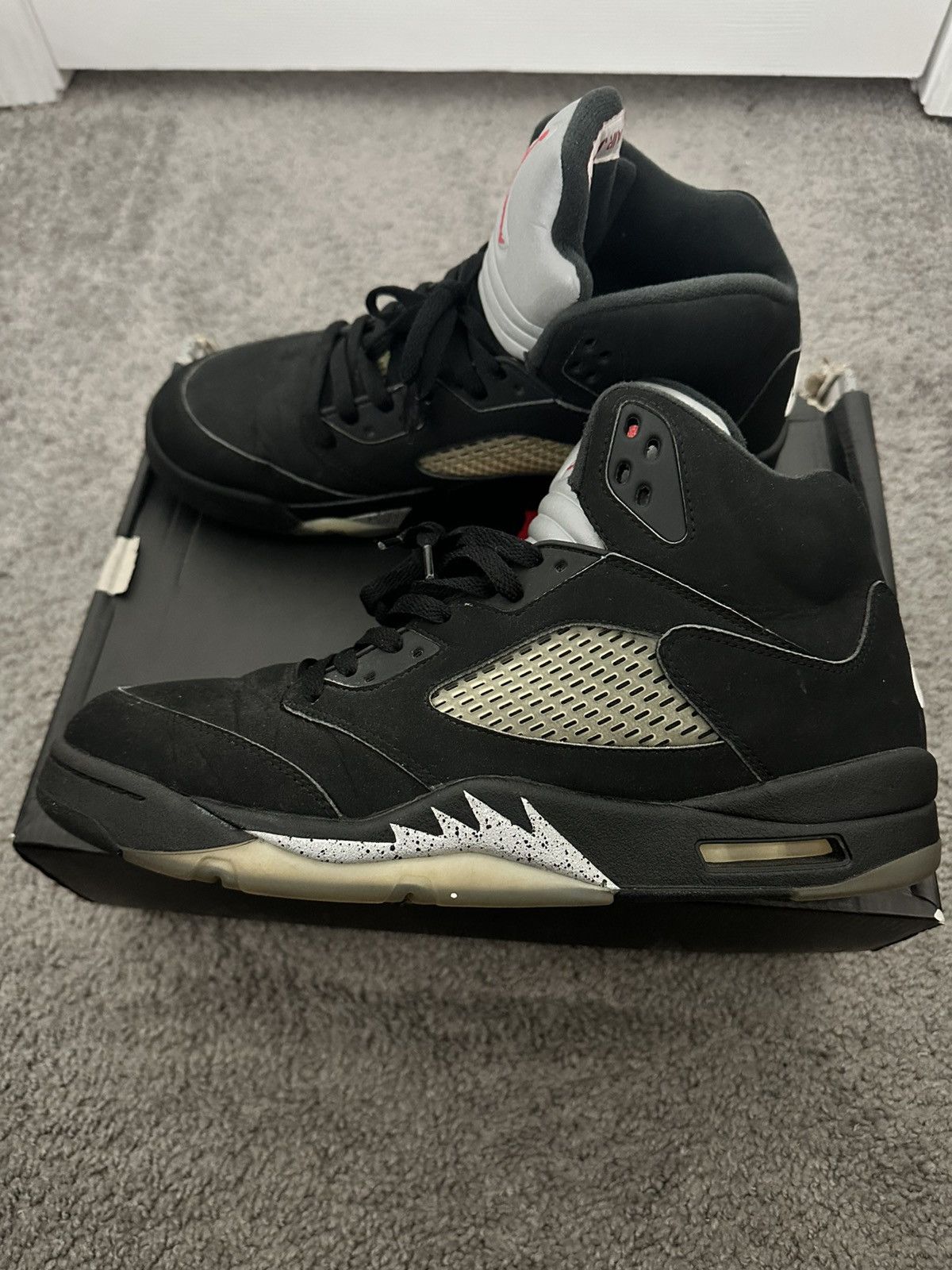 Jordan Brand Metallic 5s (2016) Size US 11.5 / EU 44-45 - 2 Thumbnail