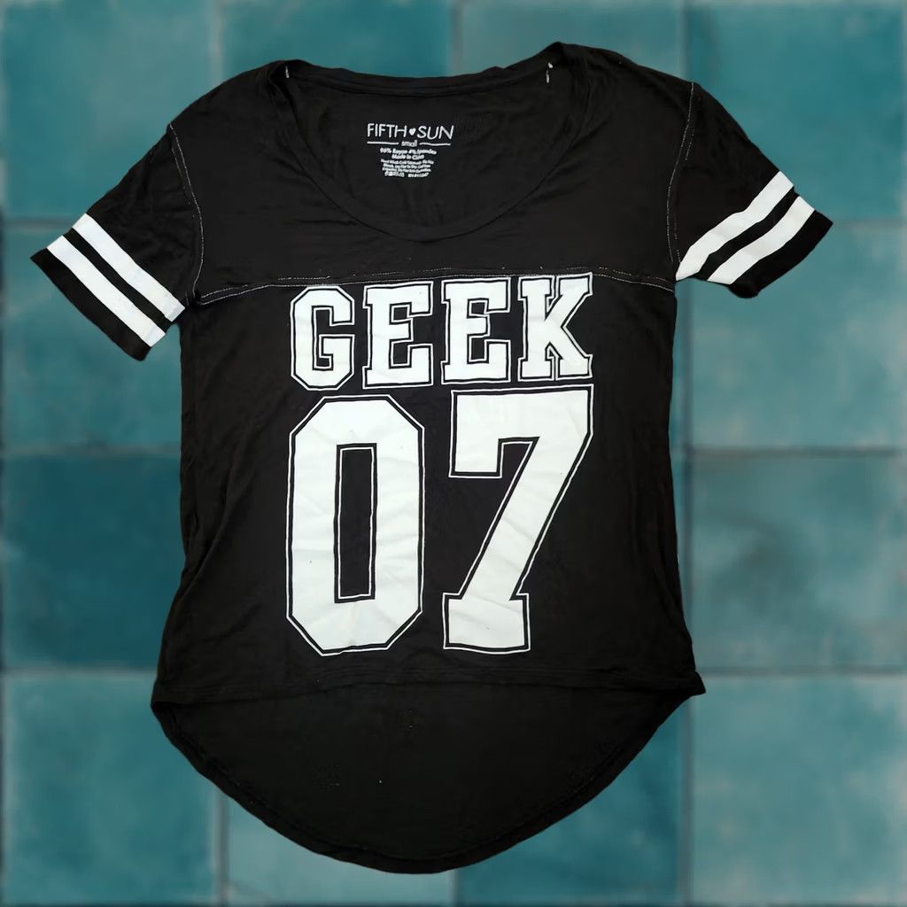 Vintage Fifth Sun Geek 07 T Shirt Womens Small Black Striped Tee Athletic Fit Pullover Short Sleeve Casual Shirt Womens S Black Geek 07 Tee Size S / US 4 / IT 40 - 1 Thumbnail
