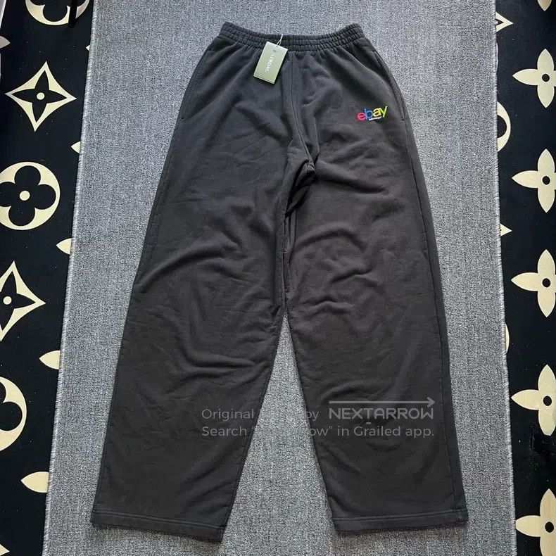 Balenciaga Balenciaga size S Sweatpants Black Size US 27 - 1 Thumbnail