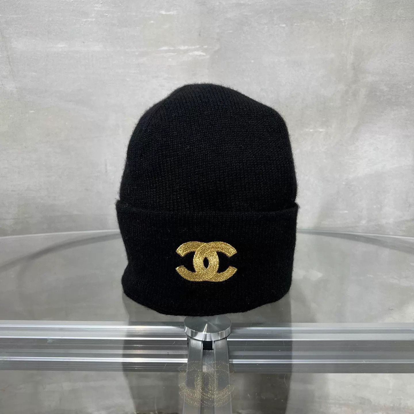 Chanel Chanel Gold CC Embroidered Logo Beanie New Size ONE SIZE - 1 Thumbnail
