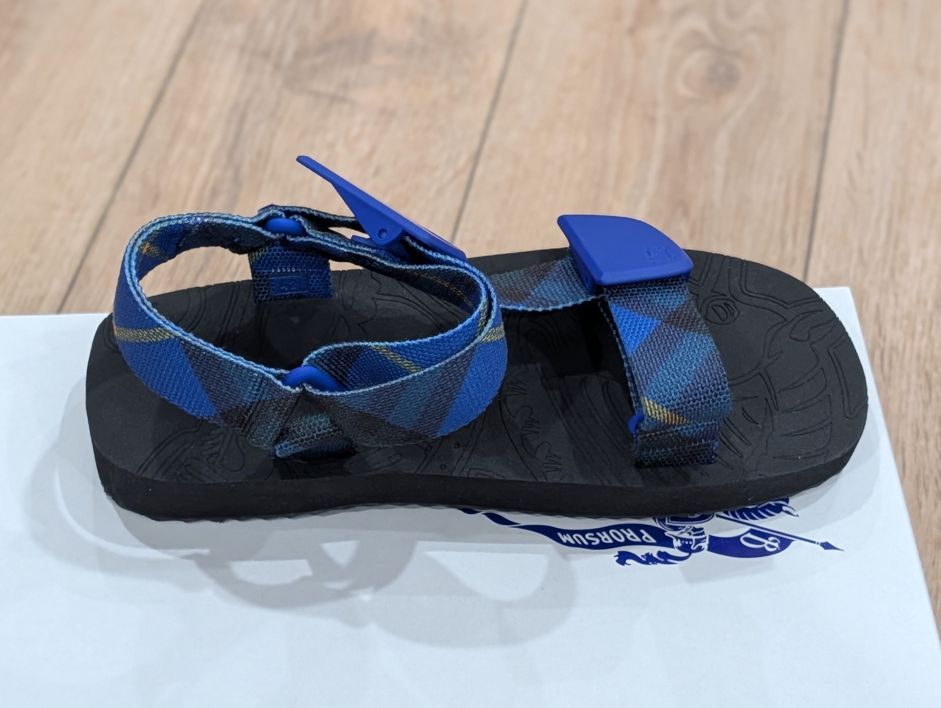 Burberry BURBERRY "Trek" Check Strap Sandals Blue/Black 42 US 9 Size US 9 / EU 42 - 4 Thumbnail