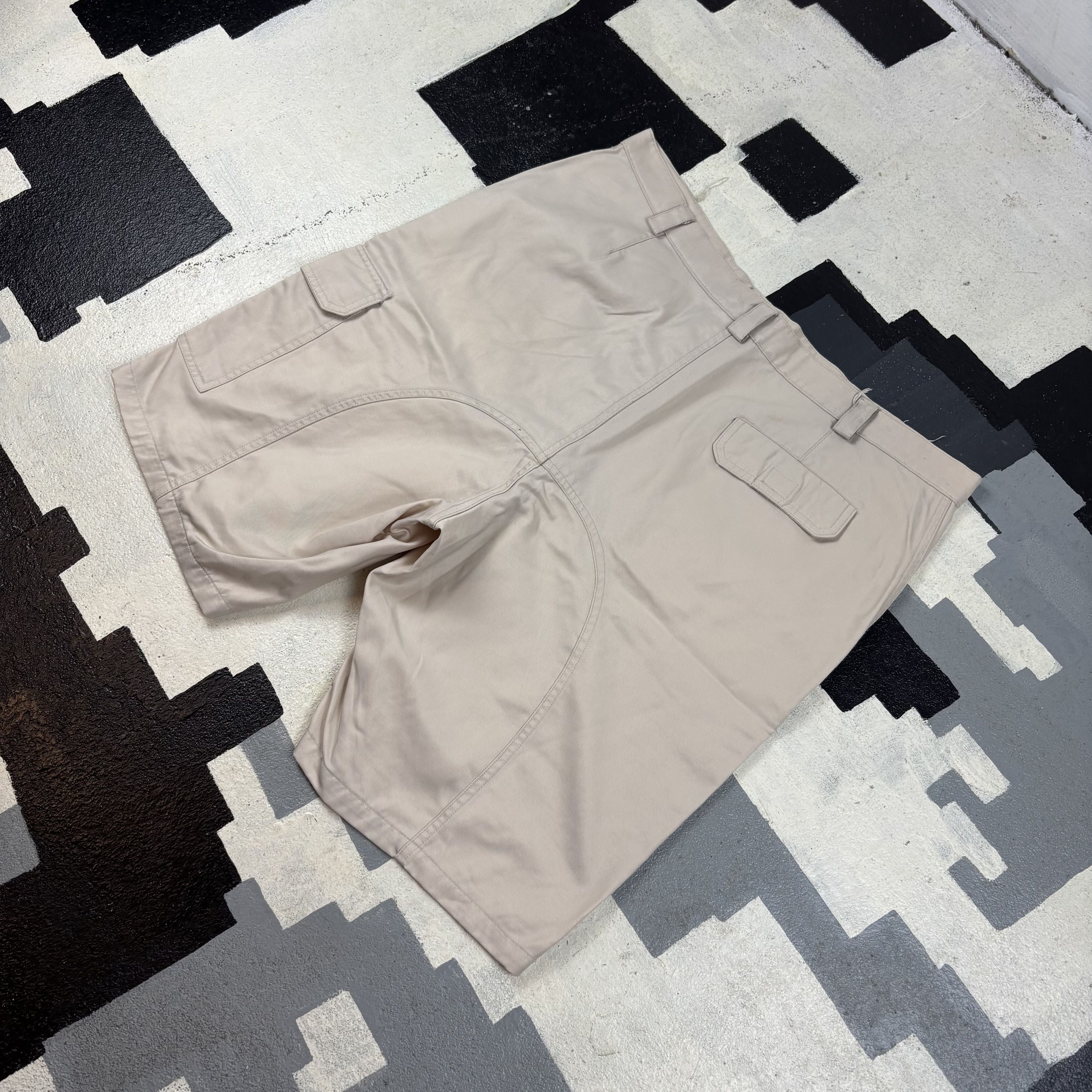 Adidas Adidas Shorts Size US 33 - 5 Thumbnail