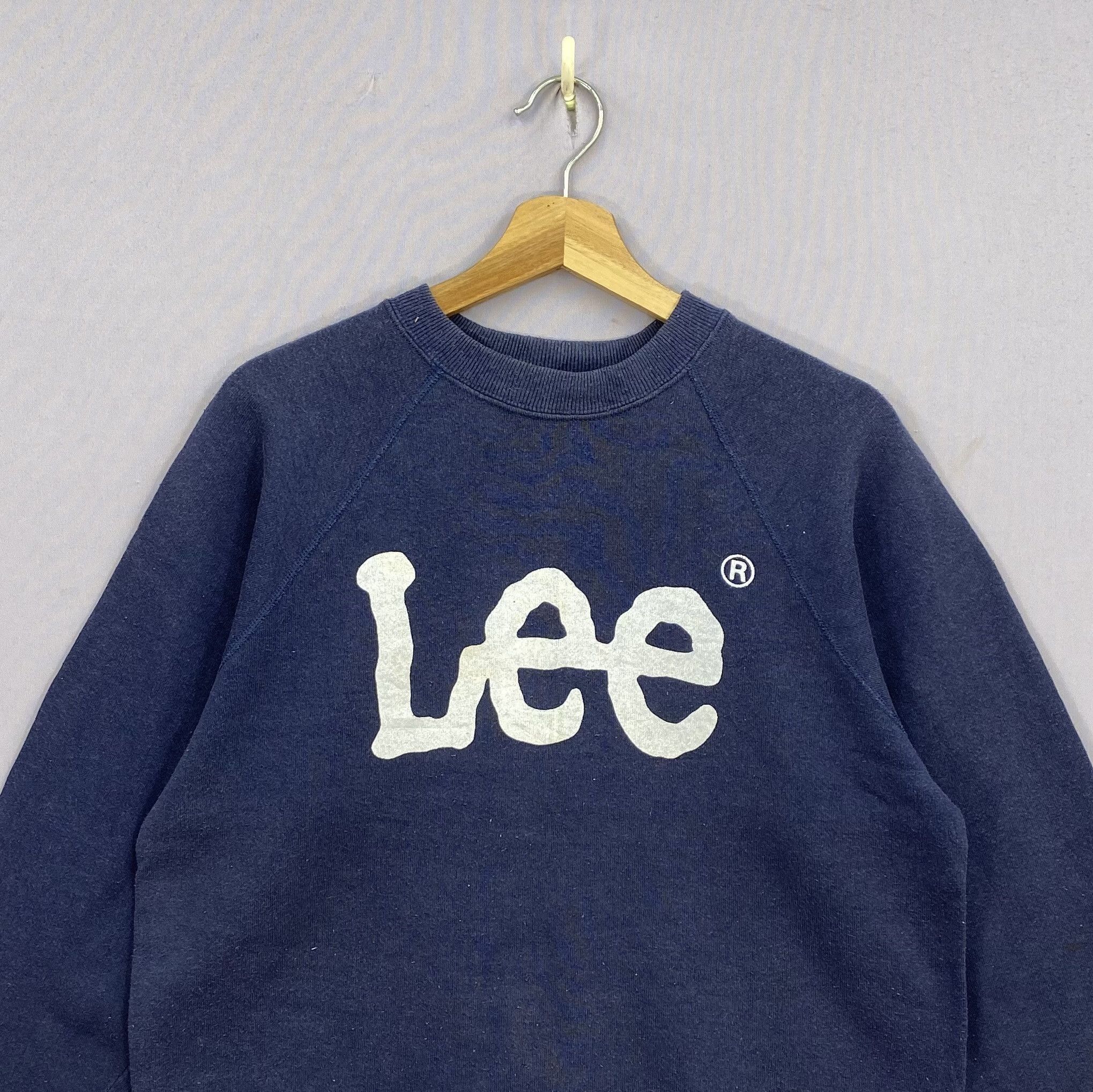 Lee Vintage 80s Lee Navy Blue Sweater Spell Out Logo Jumper Size US M / EU 48-50 / 2 - 3 Thumbnail