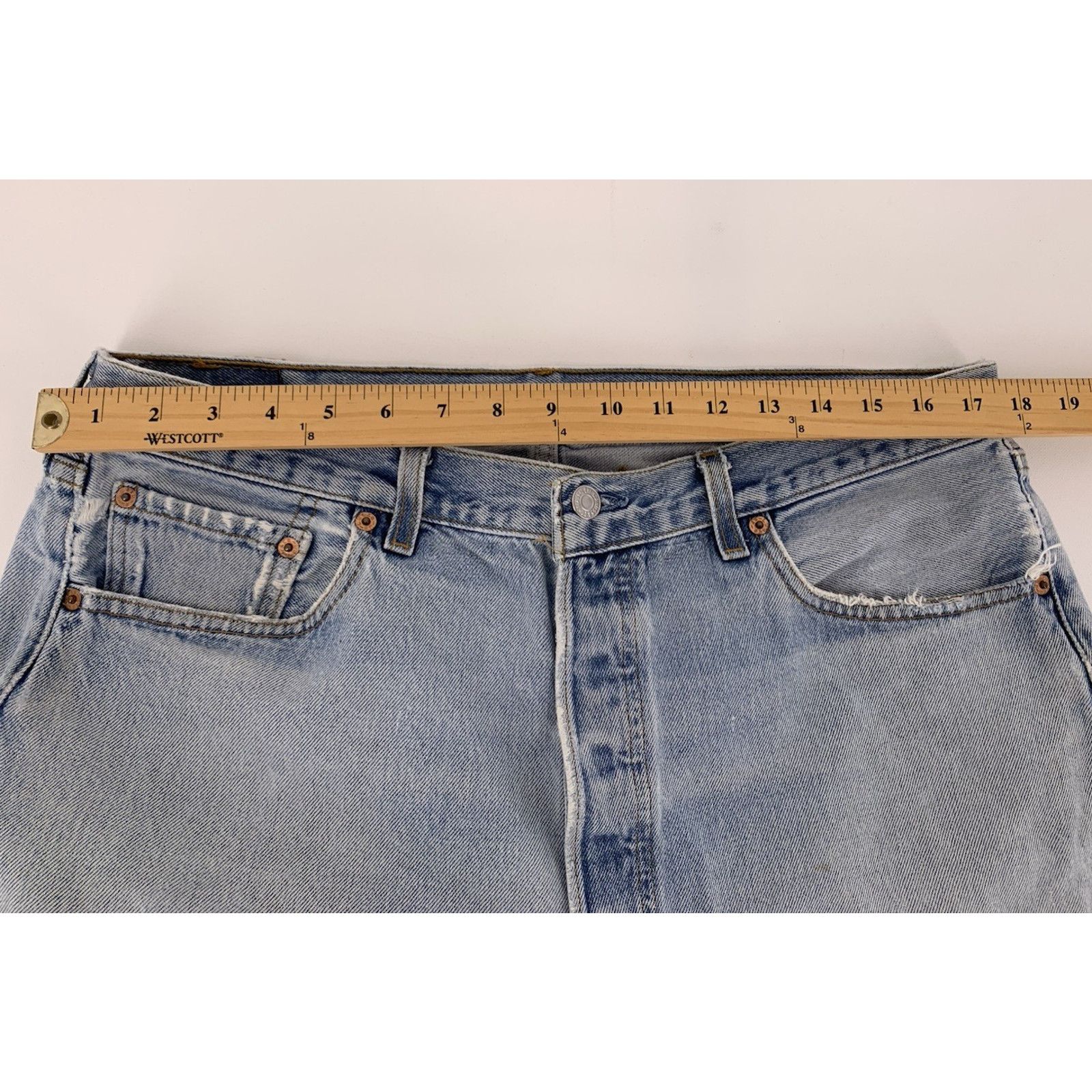 Levi's VTG Levi's 501 Button Fly 36x30" Jeans USA MADE Distressed Size US 36 / EU 52 - 14 Thumbnail