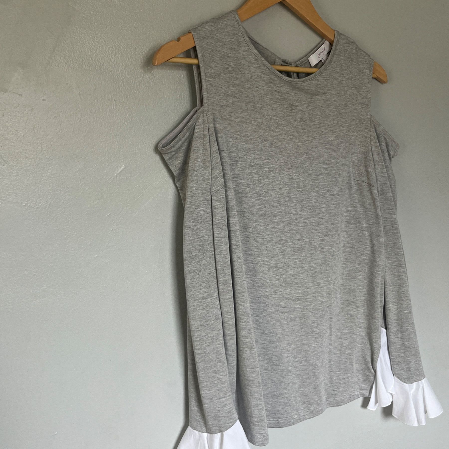 Designer Scripted Cold-Shoulder Women's Top in Gray Size M / US 6-8 / IT 42-44 - 1 Thumbnail
