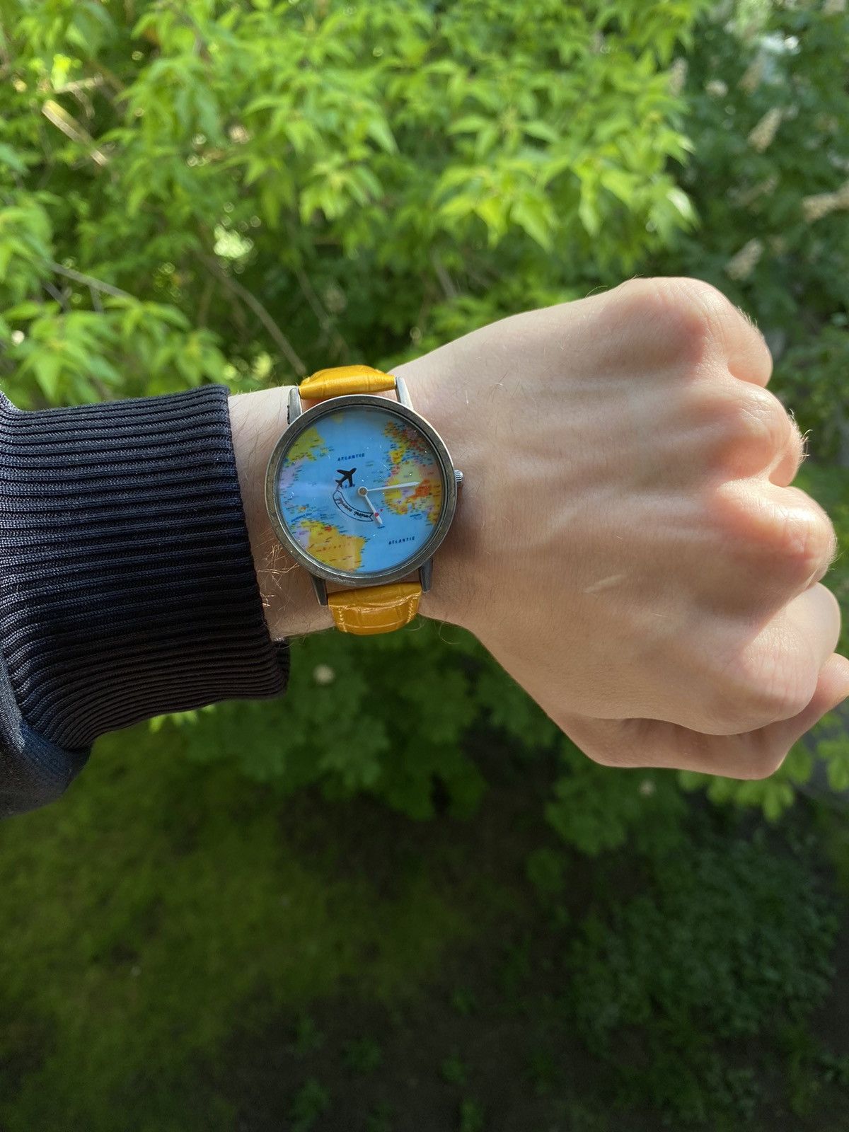 Japanese Brand × Jewelry × Vintage World Map Travel Watch with Airplane Second Hand! Size ONE SIZE - 1 Thumbnail