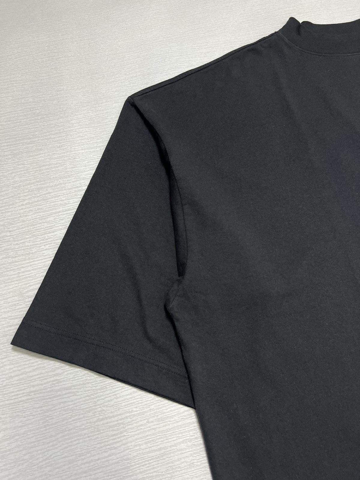 Balenciaga × Gap × Kanye West Yeezy - Gap - Engineered by Balenciaga - Dove 3/4 Sleeve Tee Size US M / EU 48-50 / 2 - 8 Thumbnail