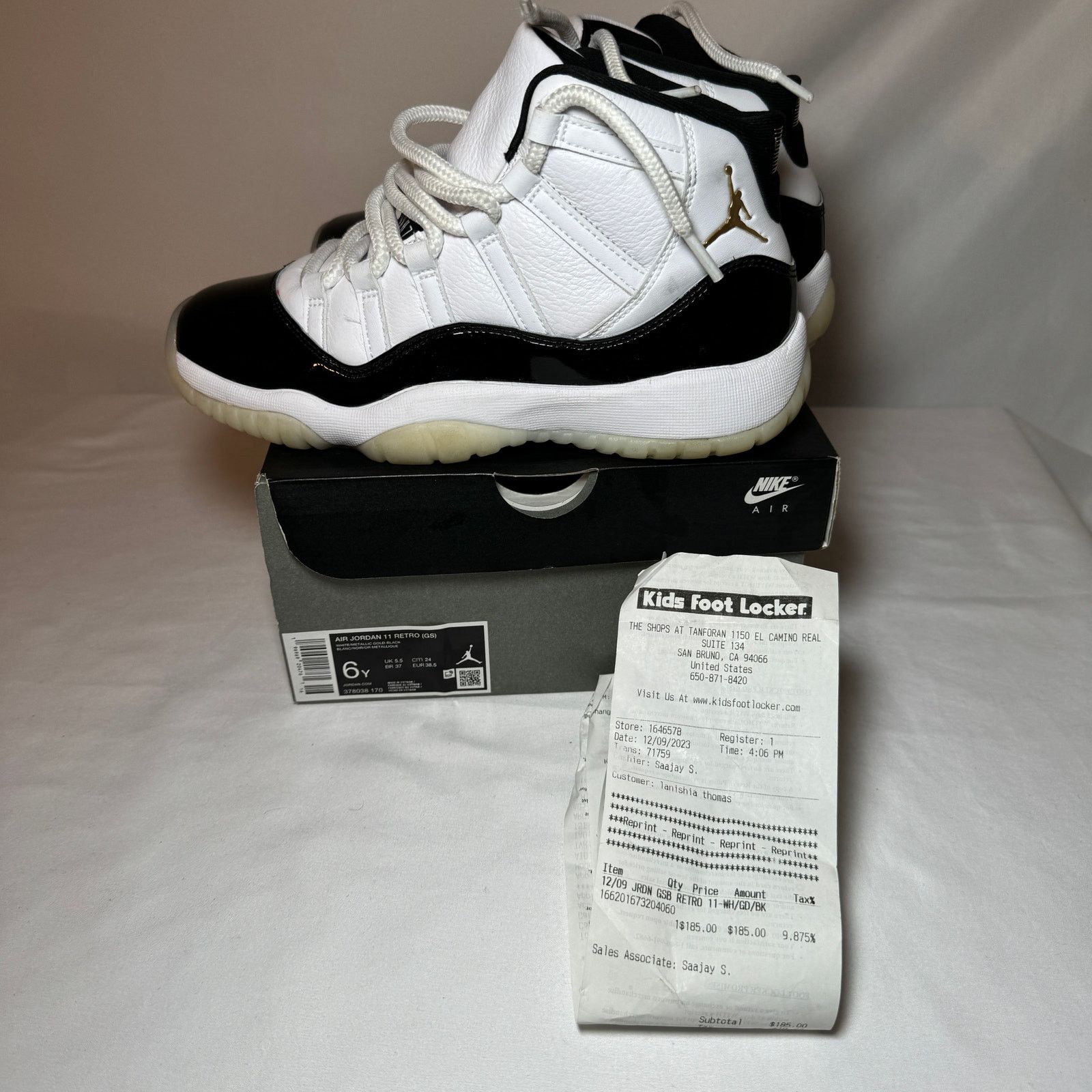 Jordan Brand × Nike Size 6 - Air Jordan 11 Retro GS Gratitude / Defining Moments Size US 6 / EU 39 - 8 Thumbnail