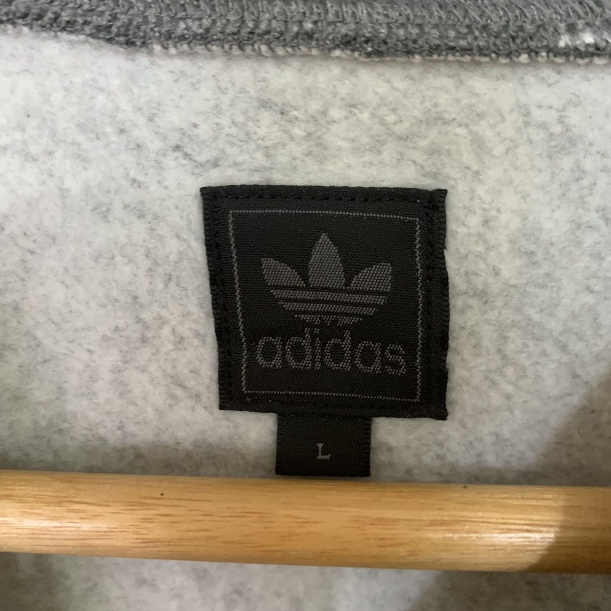 Adidas × Vintage Adidas Vintage Sweatshirt Small Logo Patches Rare Small Size US S / EU 44-46 / 1 - 5 Thumbnail
