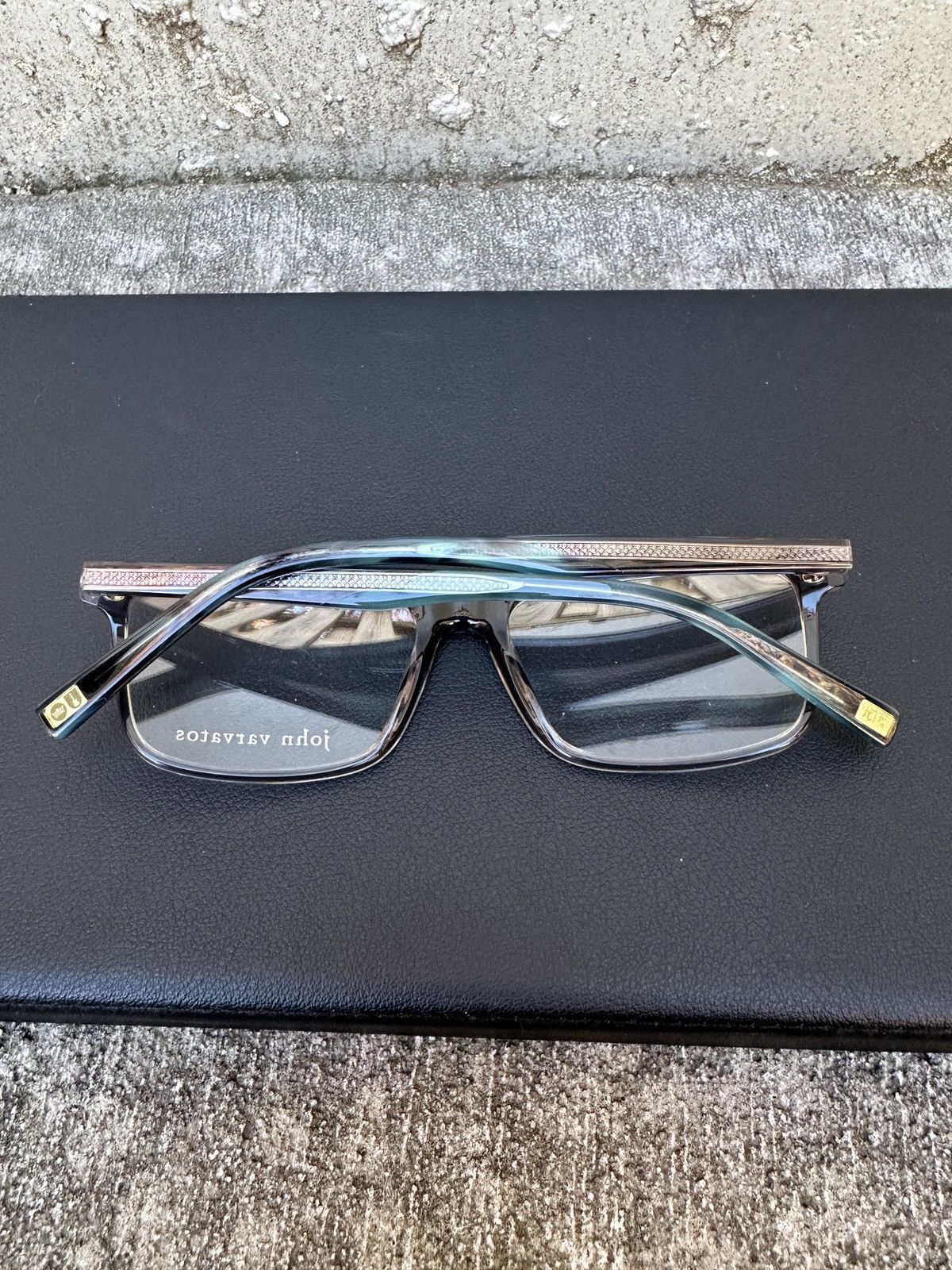 John Varvatos V374 55-17-145 Smoke Glasses Size ONE SIZE - 2 Thumbnail