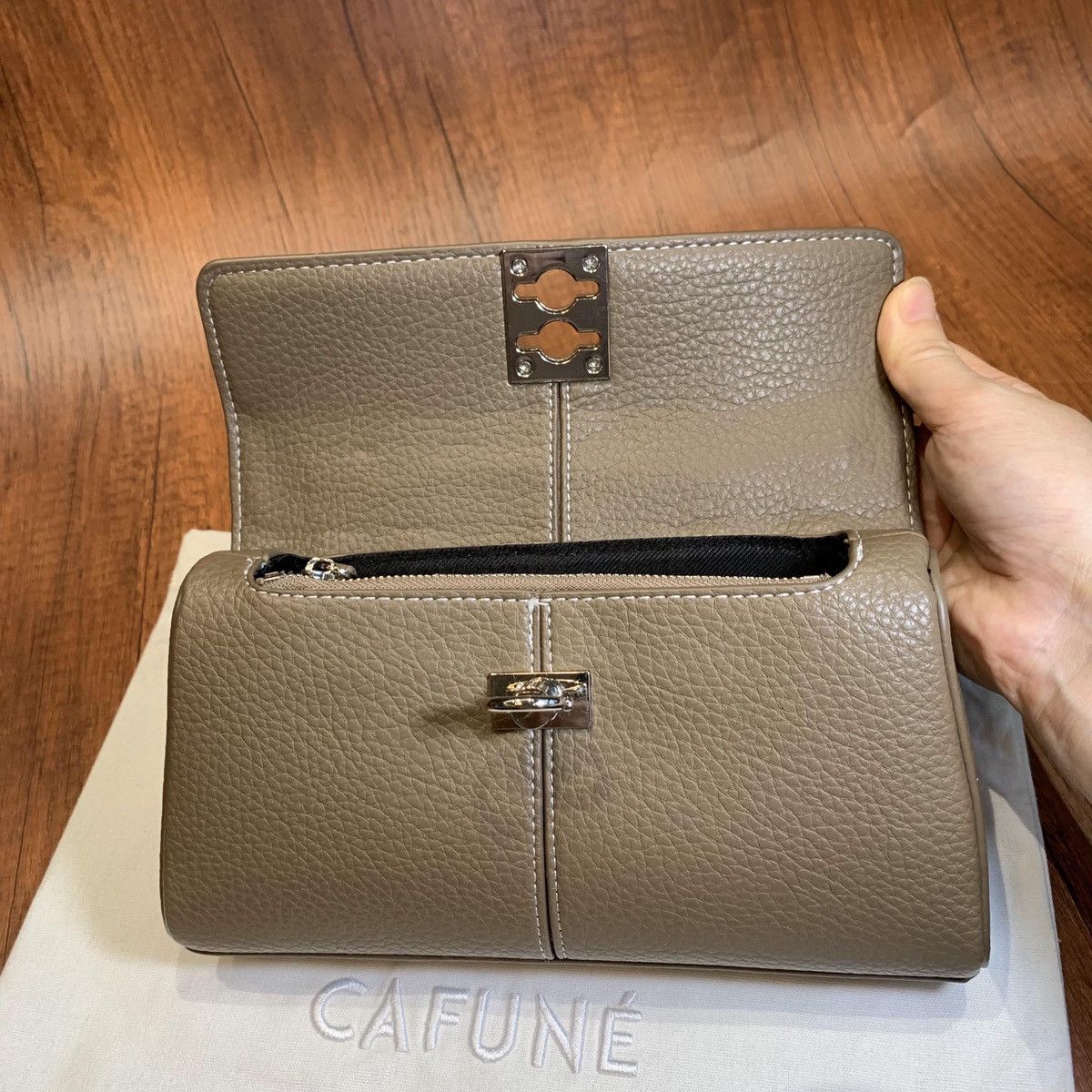 Other Cafune Sfance Wallet Crossbody Bag, Wristlets bag in brown Size ONE SIZE - 5 Thumbnail