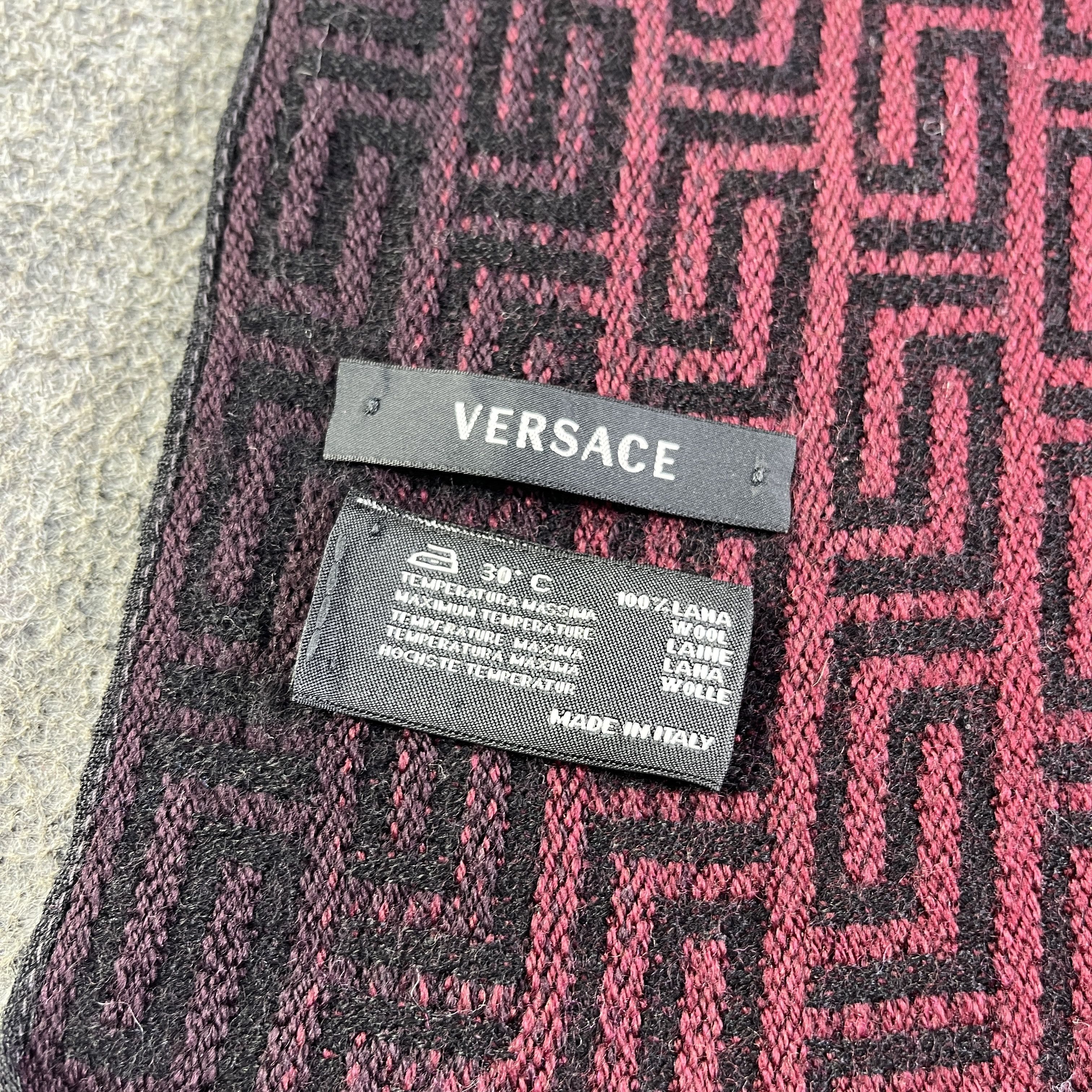 Versace Versace Scarf / Muffler / Neckwear T1158 Size ONE SIZE - 4 Thumbnail
