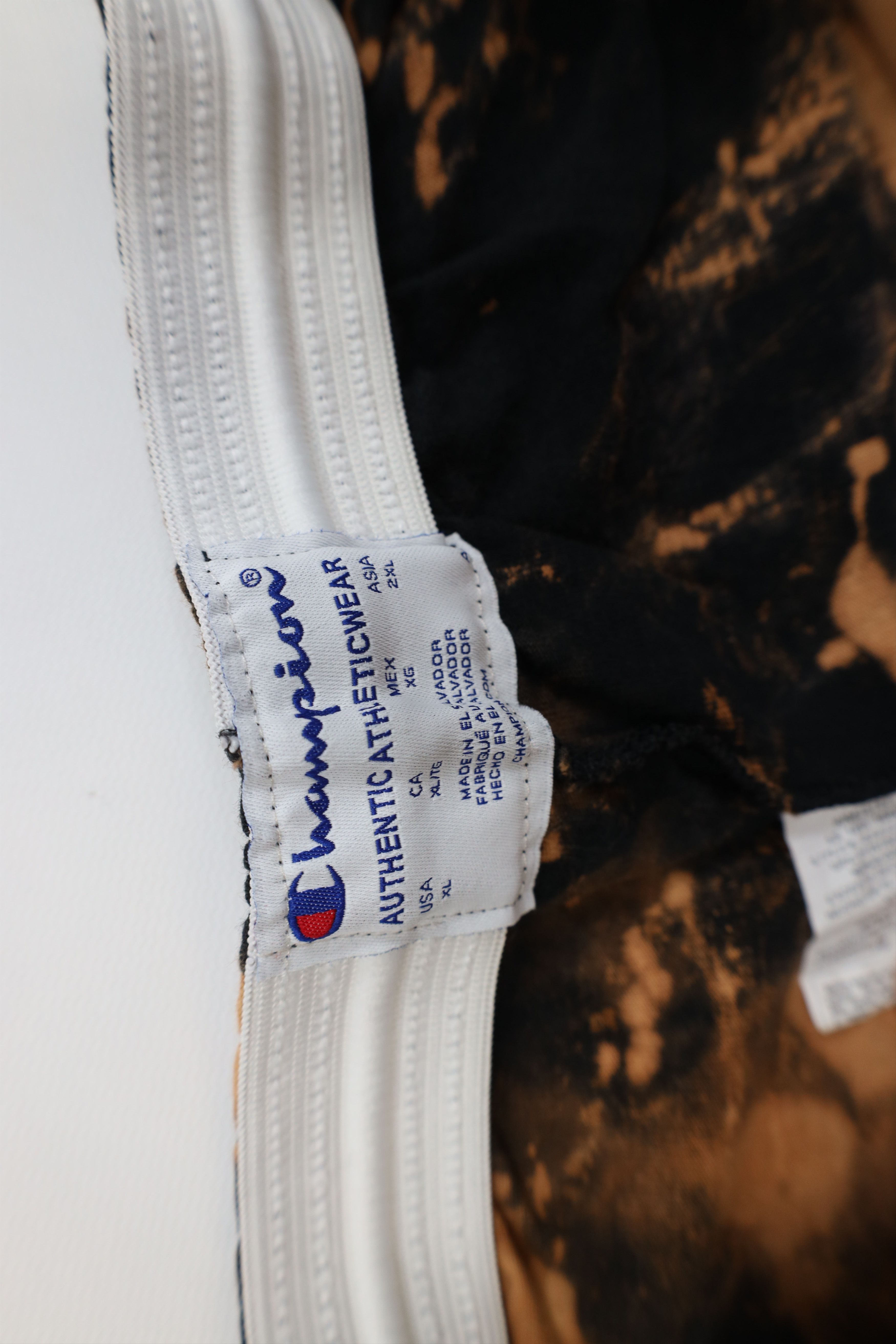 Champion Vintage Champion Above Knee Acid Wash Shorts Trippy Cotton Size US 36 / EU 52 - 8 Thumbnail