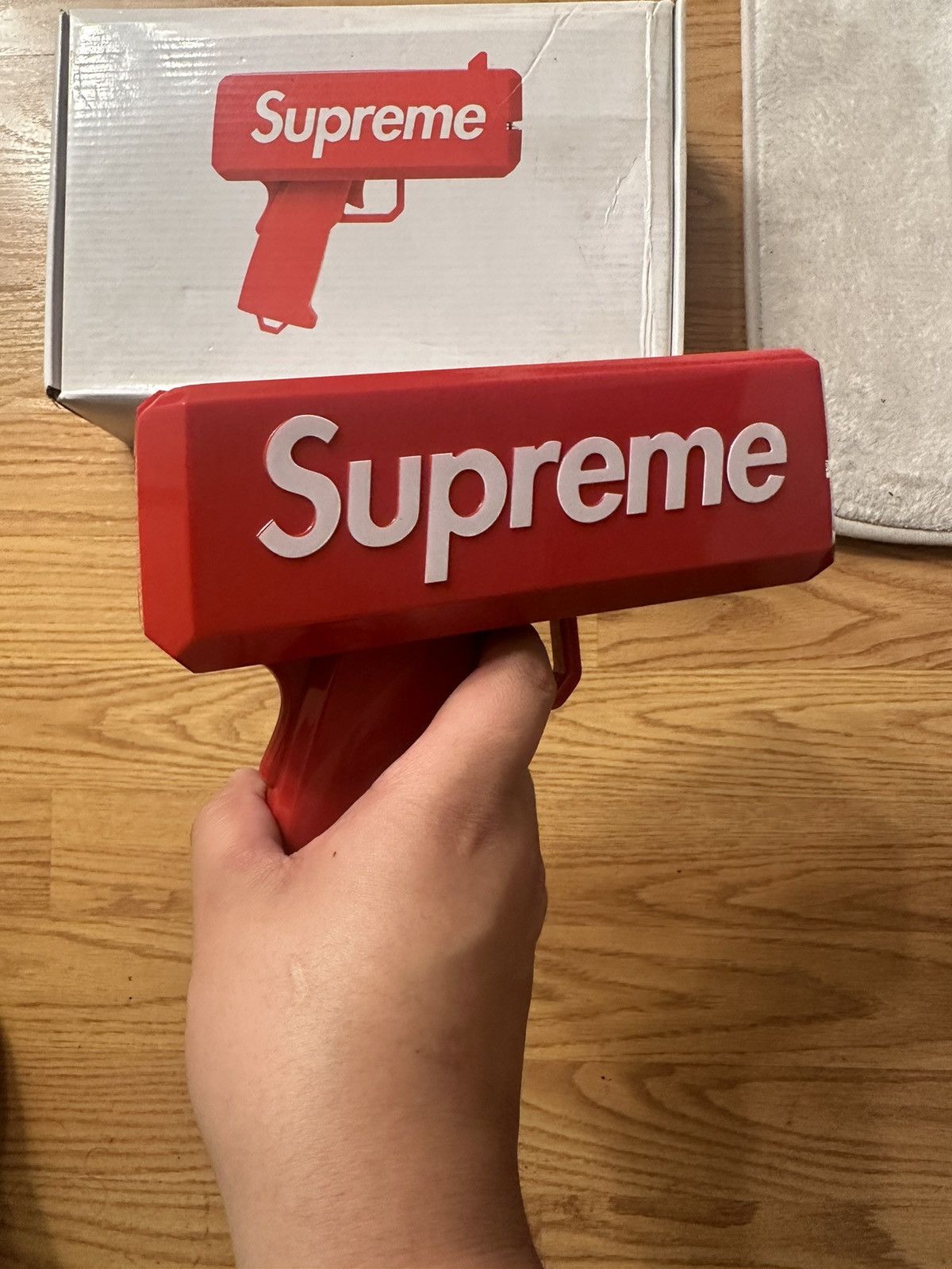 Supreme Supreme money gun Size ONE SIZE - 4 Thumbnail