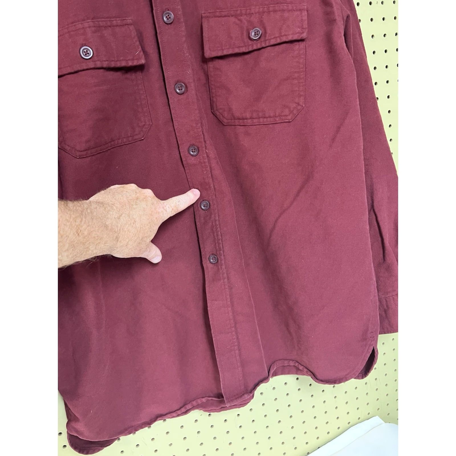 Vintage L.L. Bean Shirt Button-Up Long Sleeve Mens Red Cotton Workwear Casual Brick Sportsman 0 MT03 Regular Size L Size US L / EU 52-54 / 3 - 6 Thumbnail