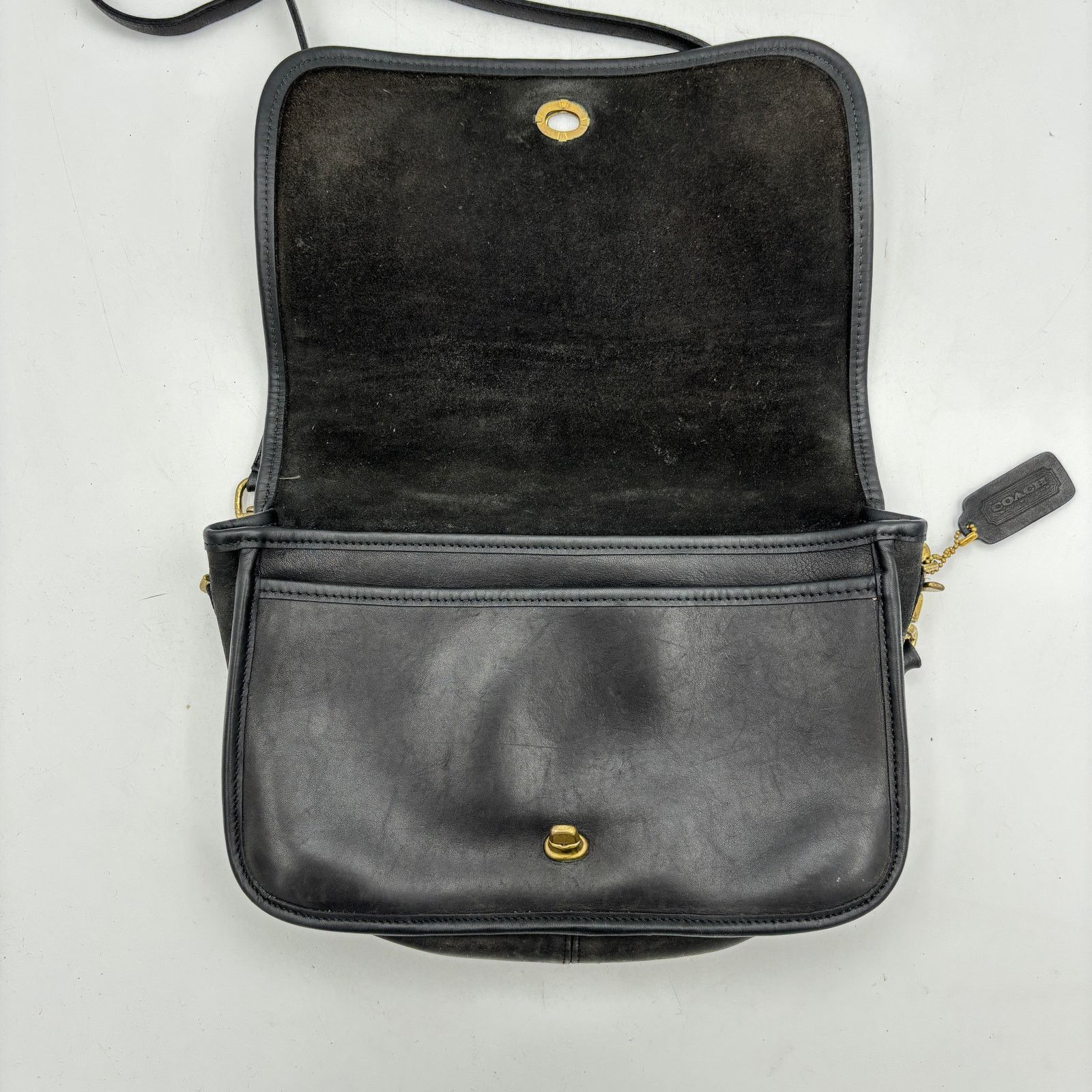Coach × Vintage Vintage Coach City Bag Black Leather Pocket Purse Crossbody Size ONE SIZE - 10 Thumbnail