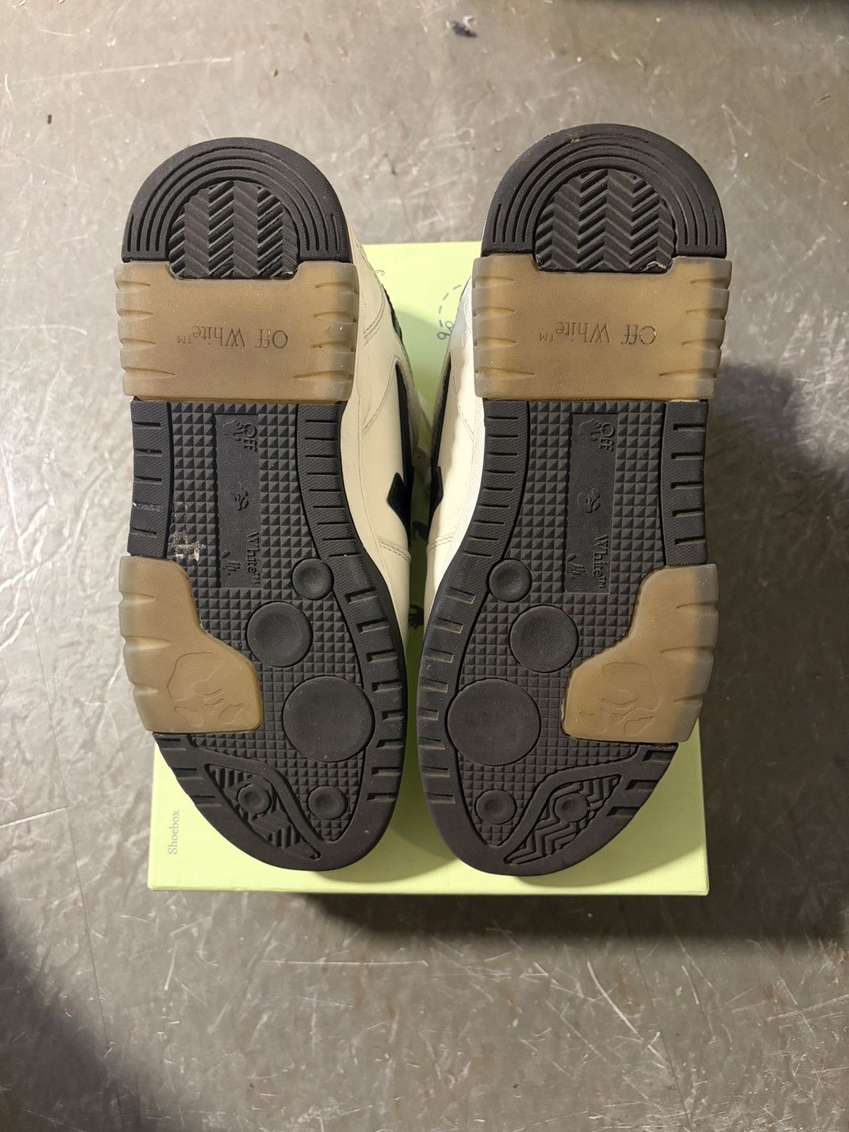Off-White Off White Out of Office Sneakers Size US 10 / EU 43 - 8 Thumbnail