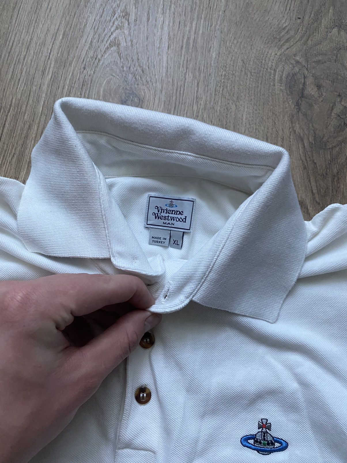 Other Vintage Vivienne Westwood Y2K Polo T-Shirt White 🐶 Size US XL / EU 56 / 4 - 5 Thumbnail