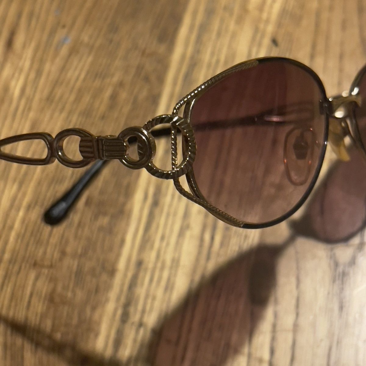 Vintage Vintage Y2K Metal Cartier Style Rose Lens Sunglasses Size ONE SIZE - 4 Thumbnail