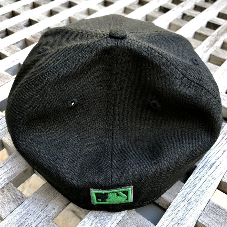 New Era Oakland Athletics A's Blackout Pop New Era 59FIFTY Hat 7 1/2 Size ONE SIZE - 5 Thumbnail