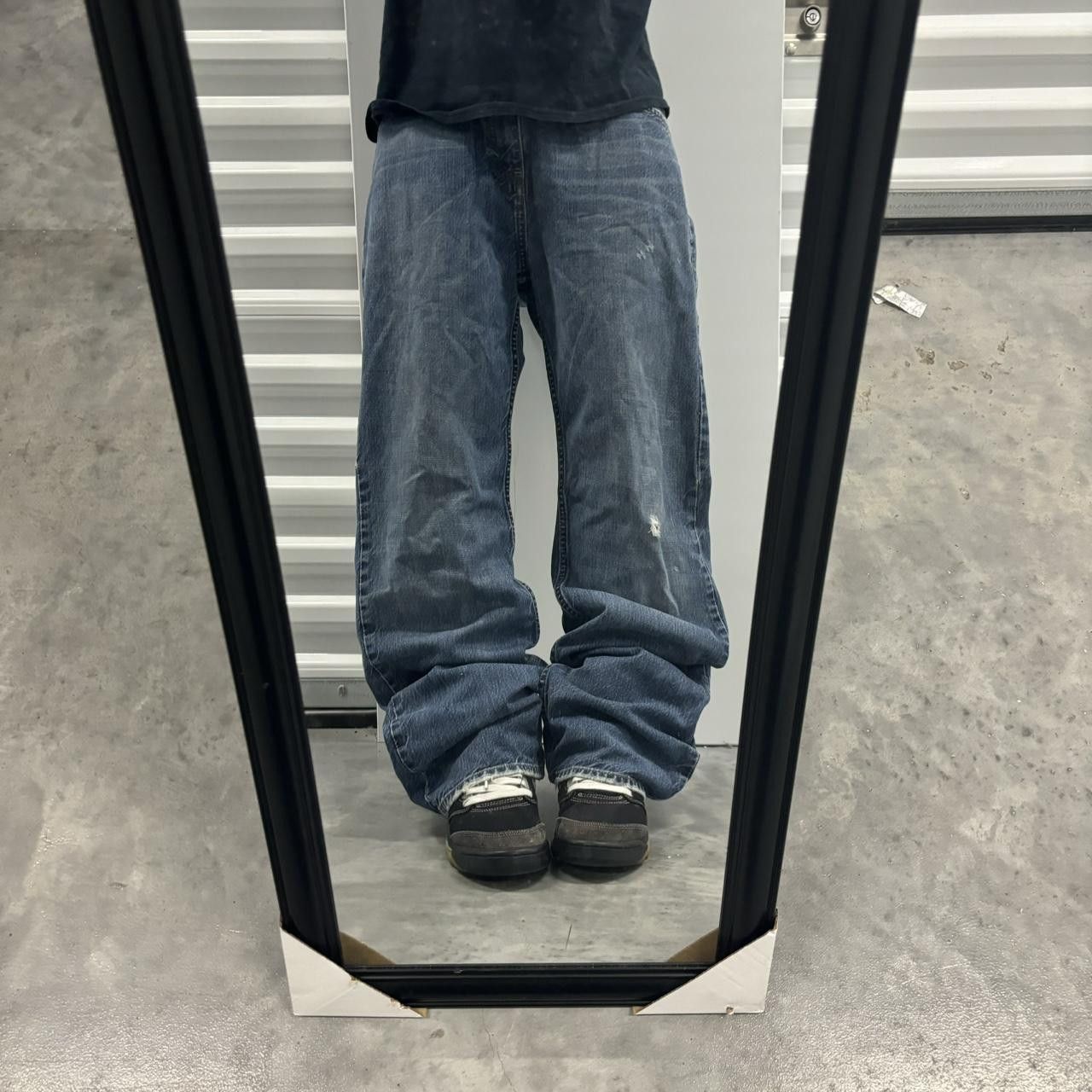 Japanese Brand × Vintage Crazy Vintage Y2K/2000s Baggy Dark Wash Bullhead Skater Workwear Denim Jeans! Size US 33 - 1 Thumbnail