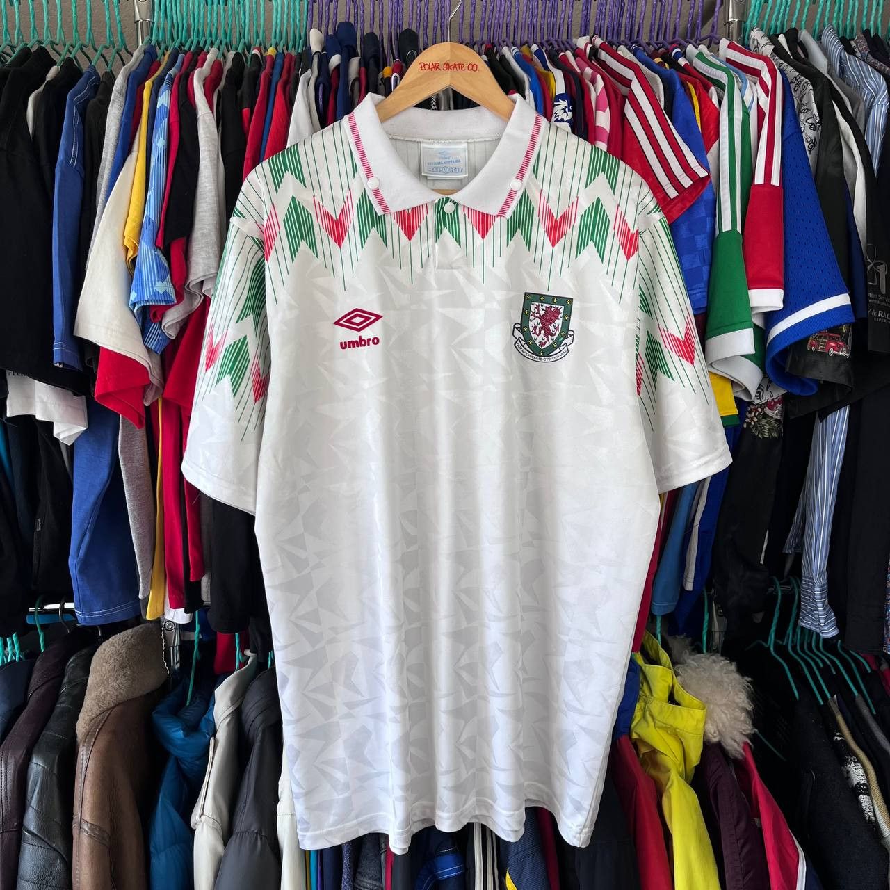 Other Umbro Wales 1990/1992 Football Soccer Jersey Size US XXL / EU 58 / 5 - 2 Thumbnail