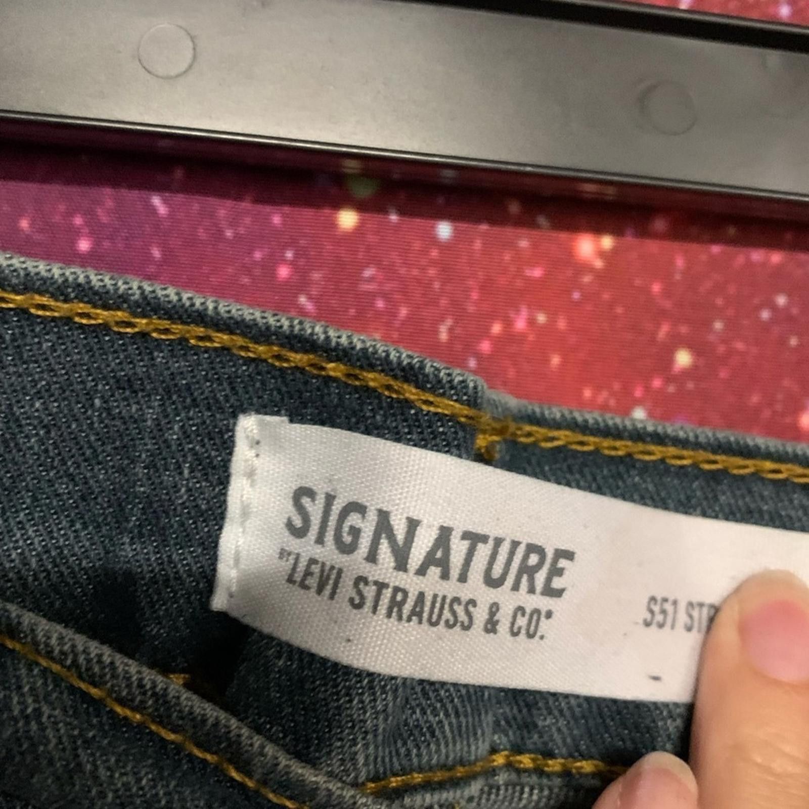 Levi's Levi’s Men's Classic Blue Jeans Size US 31 - 3 Thumbnail