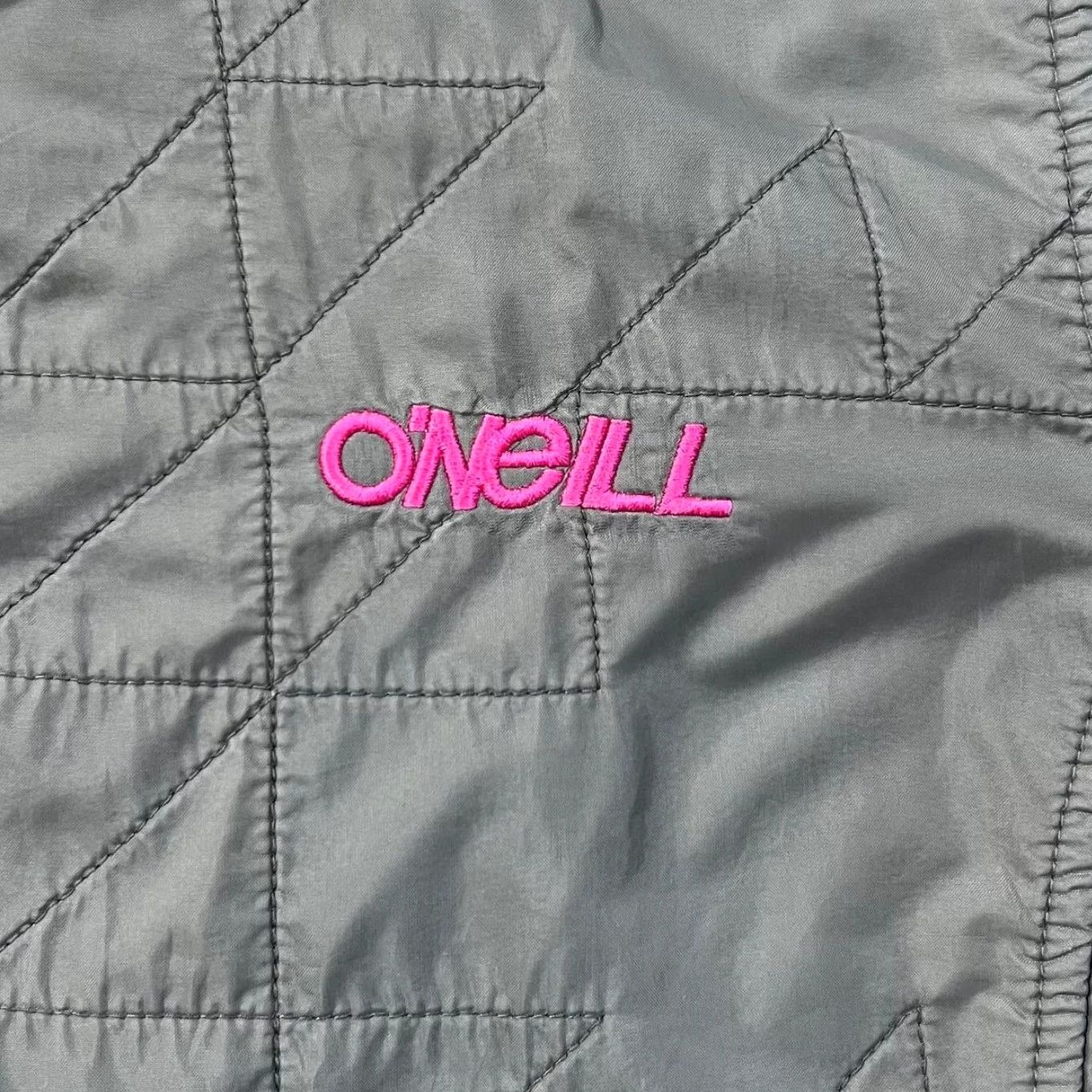 O'Neill VINTAGE O'NEILL Jacket Windbreaker Hoodie Womens XL Grey Ski Embroidered Logo Padded Lightly Mapped Measurements 90% cot/10% nylon Size XL / US 12-14 / IT 48-50 - 4 Thumbnail