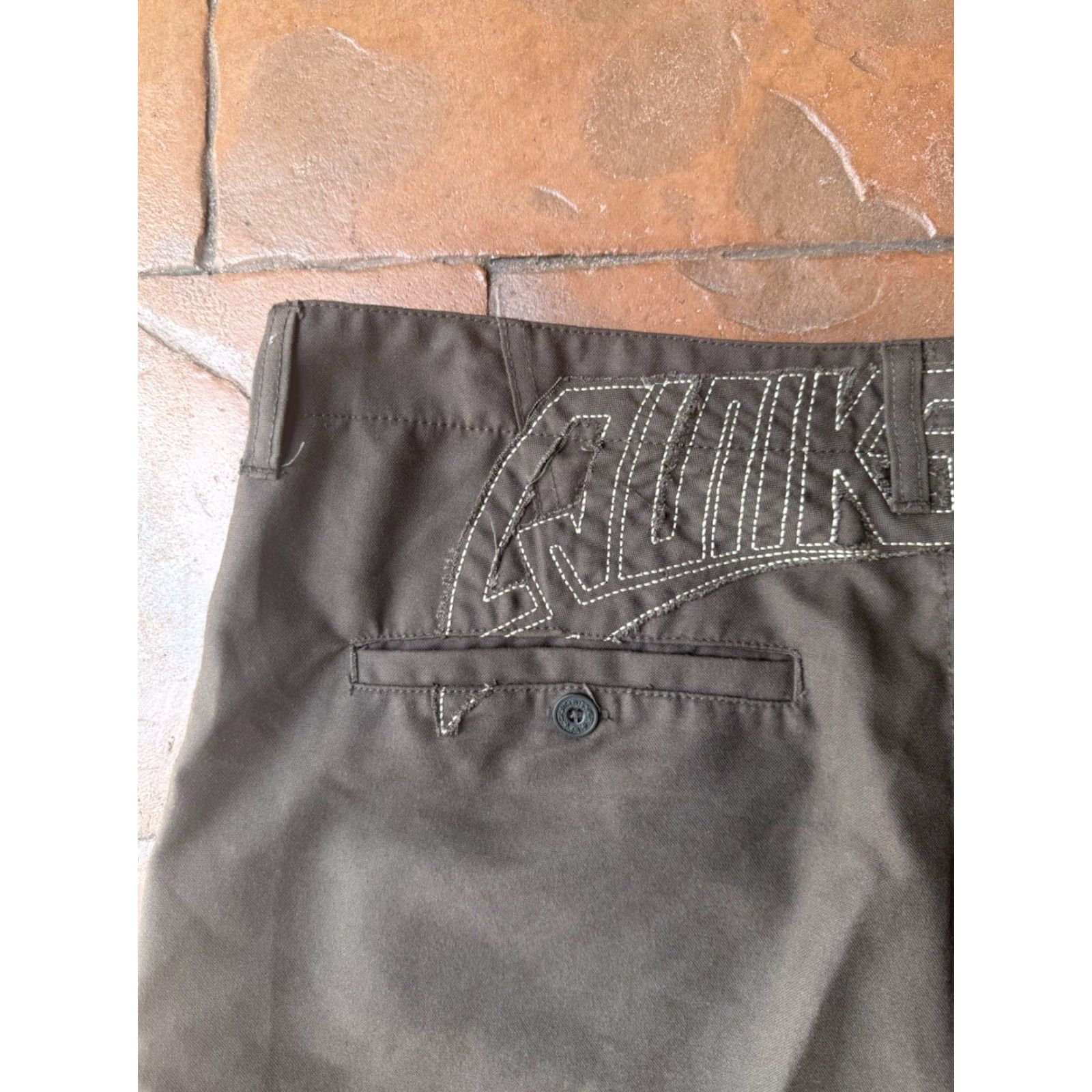 Quiksilver VINTAGE Quiksilver Shorts Bermuda Men 38 Brown Embroidered 90s Surfer Skater Pockets Size US 38 / EU 54 - 5 Thumbnail