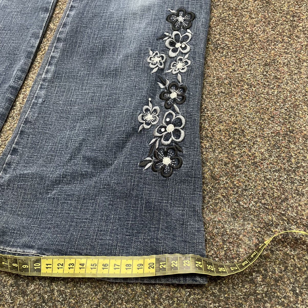 Vintage Y2K Vintage Flared Jeans Distressed Embellished Grunge Skate Size 30" / US 8 / IT 44 - 8 Thumbnail