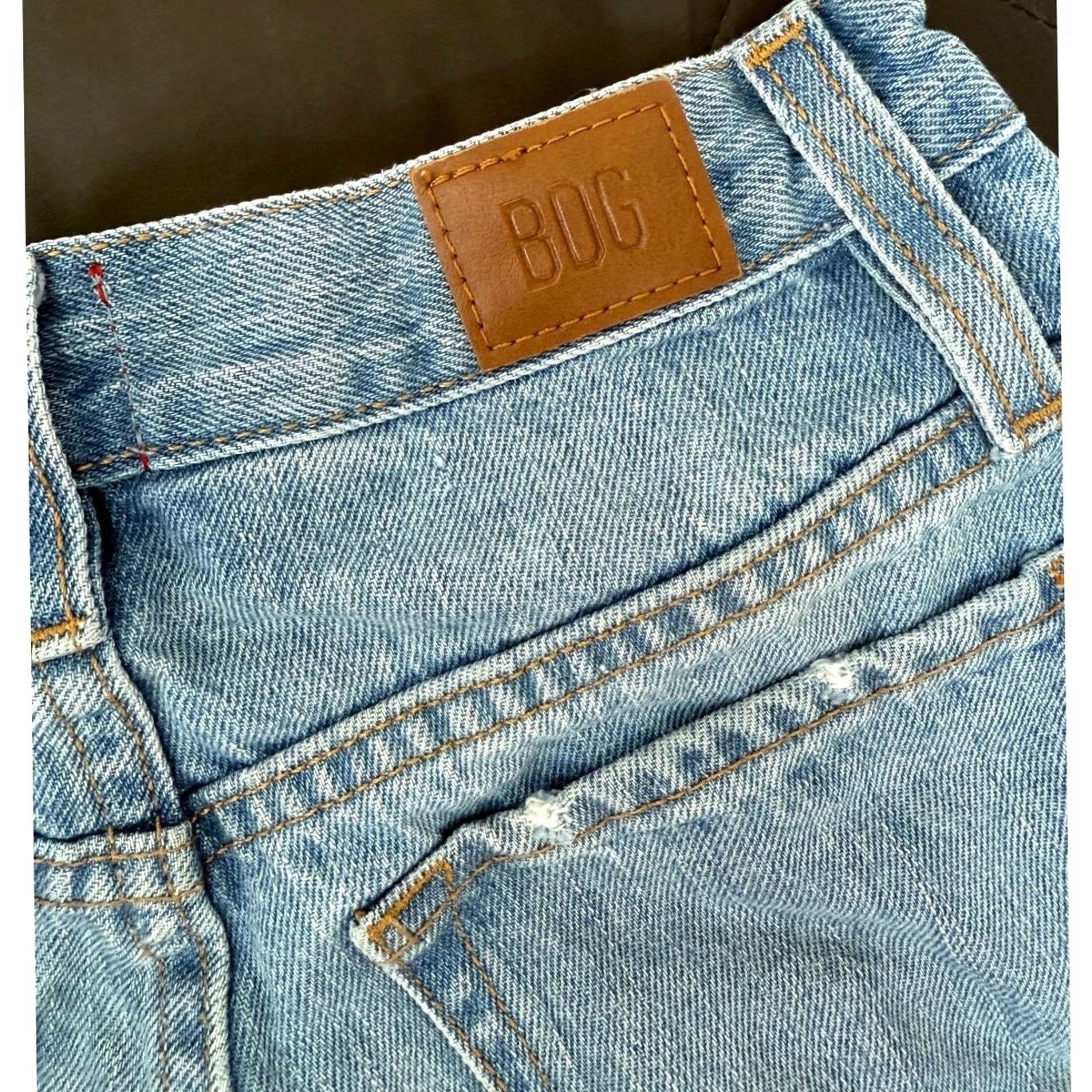 Bdg BDG Mom Denim Shorts 100% Cotton Blue 25 Womens Regular High Rise with Pockets Size 42" / US 20 - 3 Thumbnail