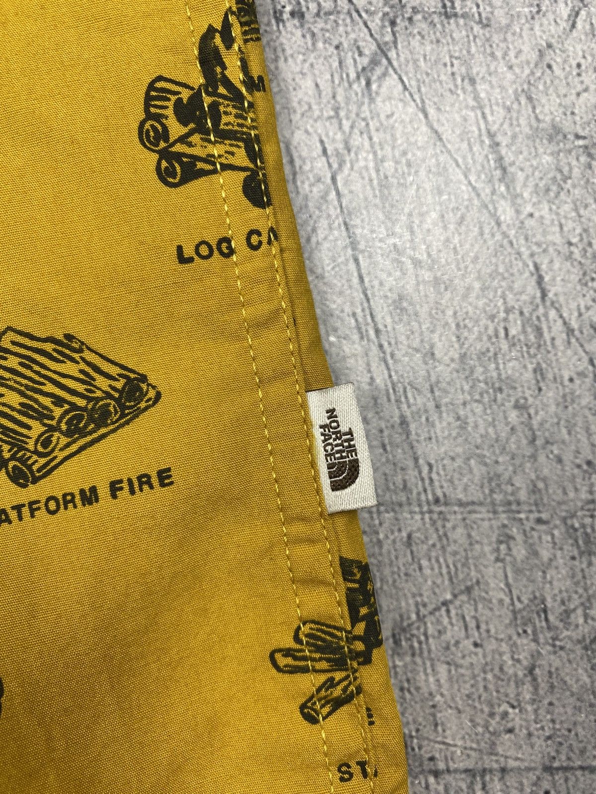 The North Face The North Face Camp Print Button Up Shirt – New With Tags Size US L / EU 52-54 / 3 - 10 Thumbnail