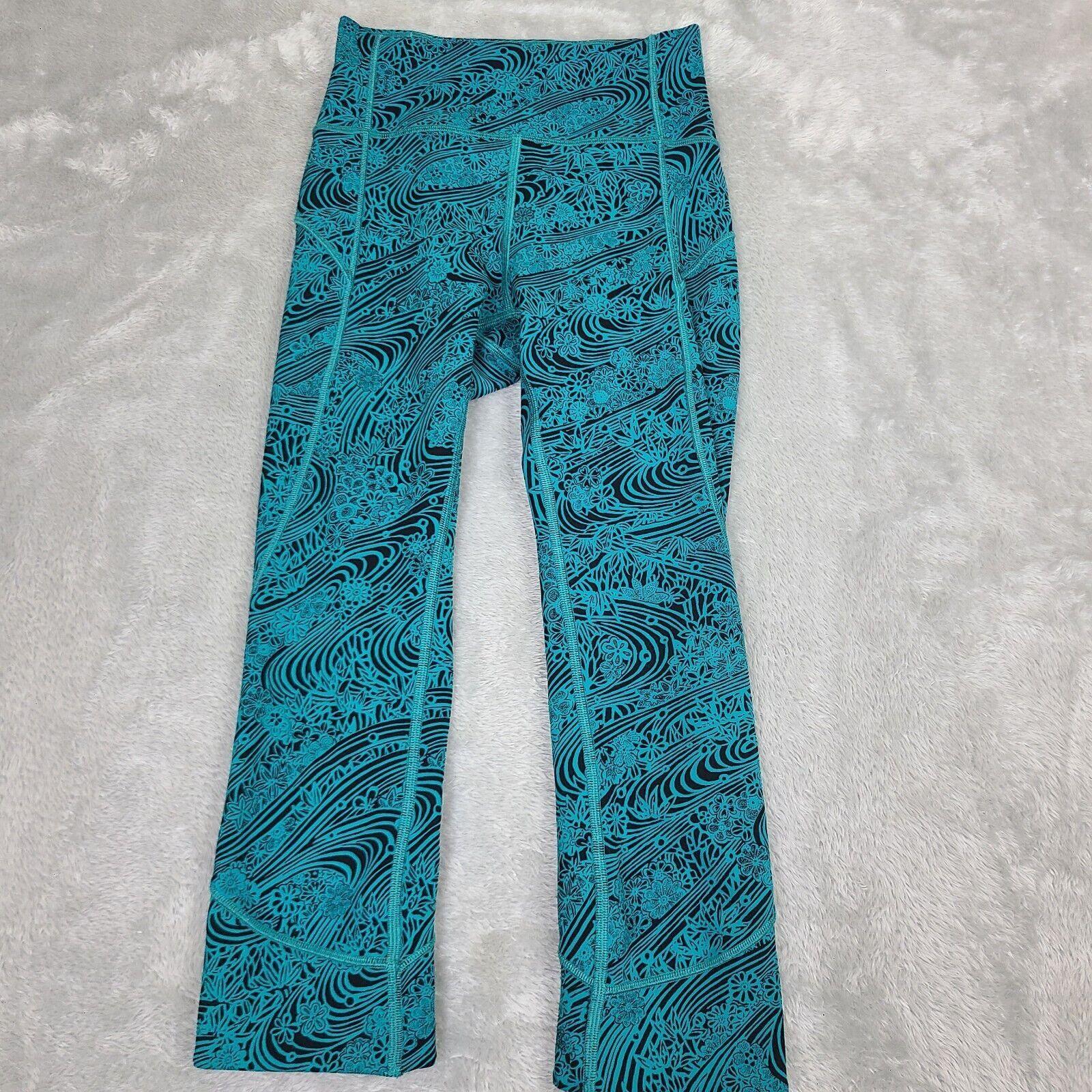 Lululemon Lululemon Women's 2 In Movement Cropped Leggings Teal & Blac Size 26" / US 2 / IT 38 - 1 Thumbnail