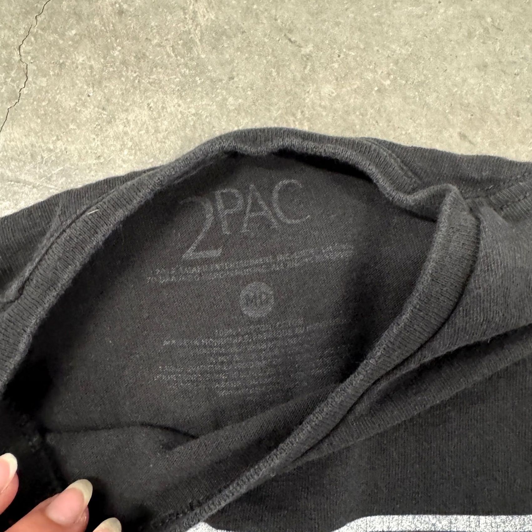 Vintage VINTAGE Y2K Tupac Rap Hip Hop Longsleeve Black Graphic Tee Medium Mens Size US M / EU 48-50 / 2 - 3 Thumbnail