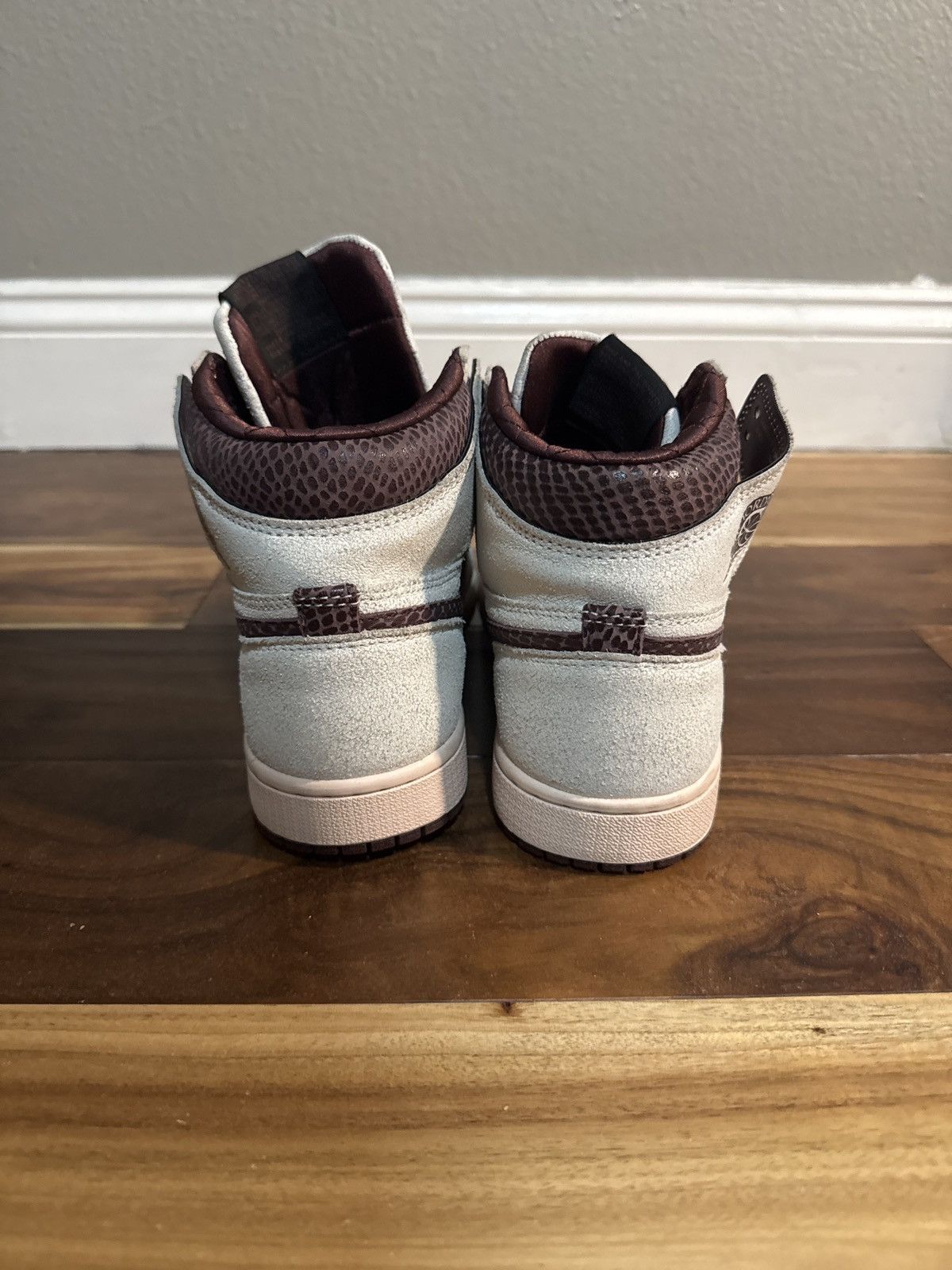 A Ma Maniere × Jordan Brand × Nike Air Jordan 1 Retro High OG SP A Ma Maniére Size US 7 / EU 40 - 5 Thumbnail