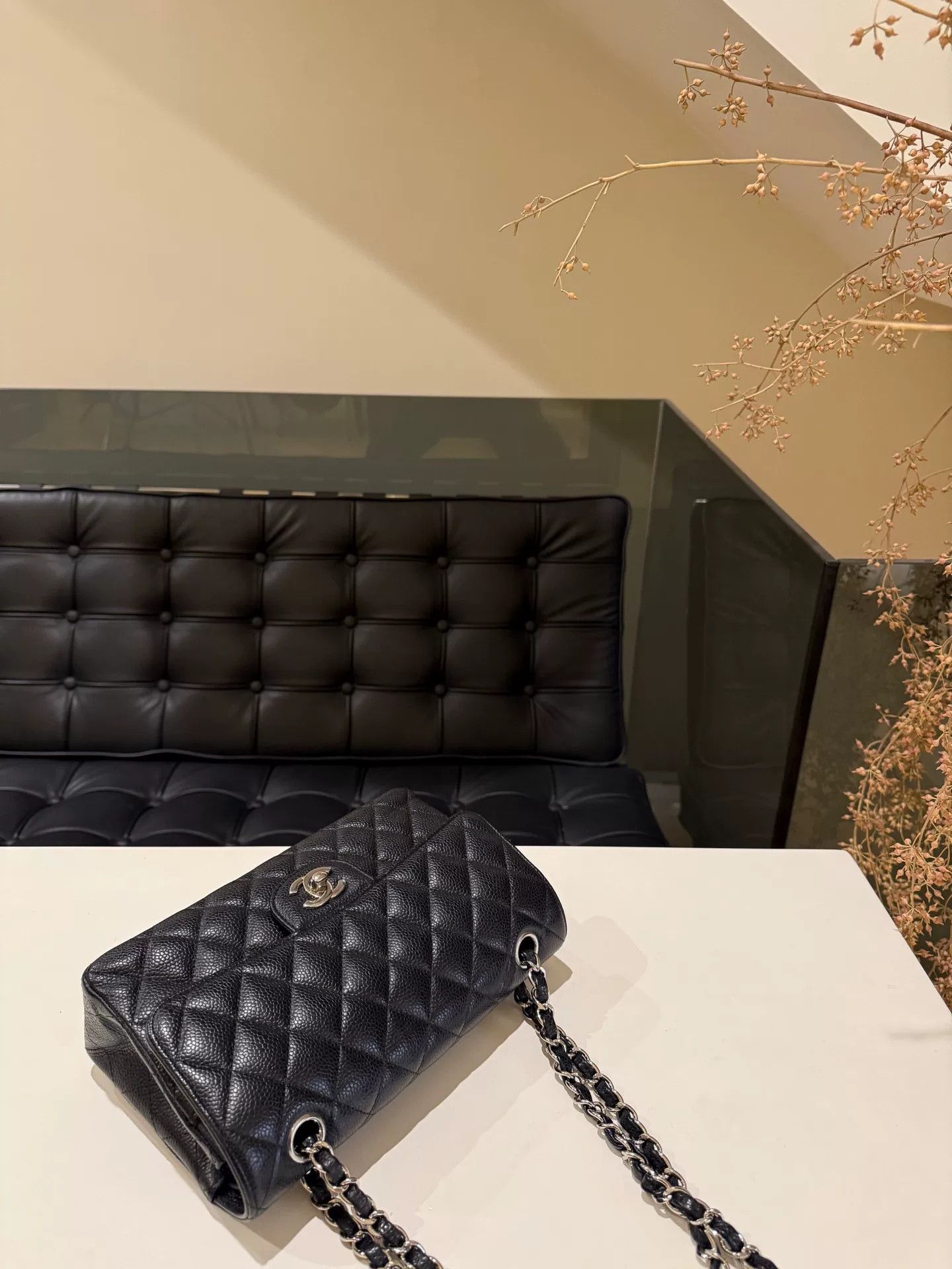 Chanel Pre-loved Bag Very good condition Size ONE SIZE - 1 Thumbnail