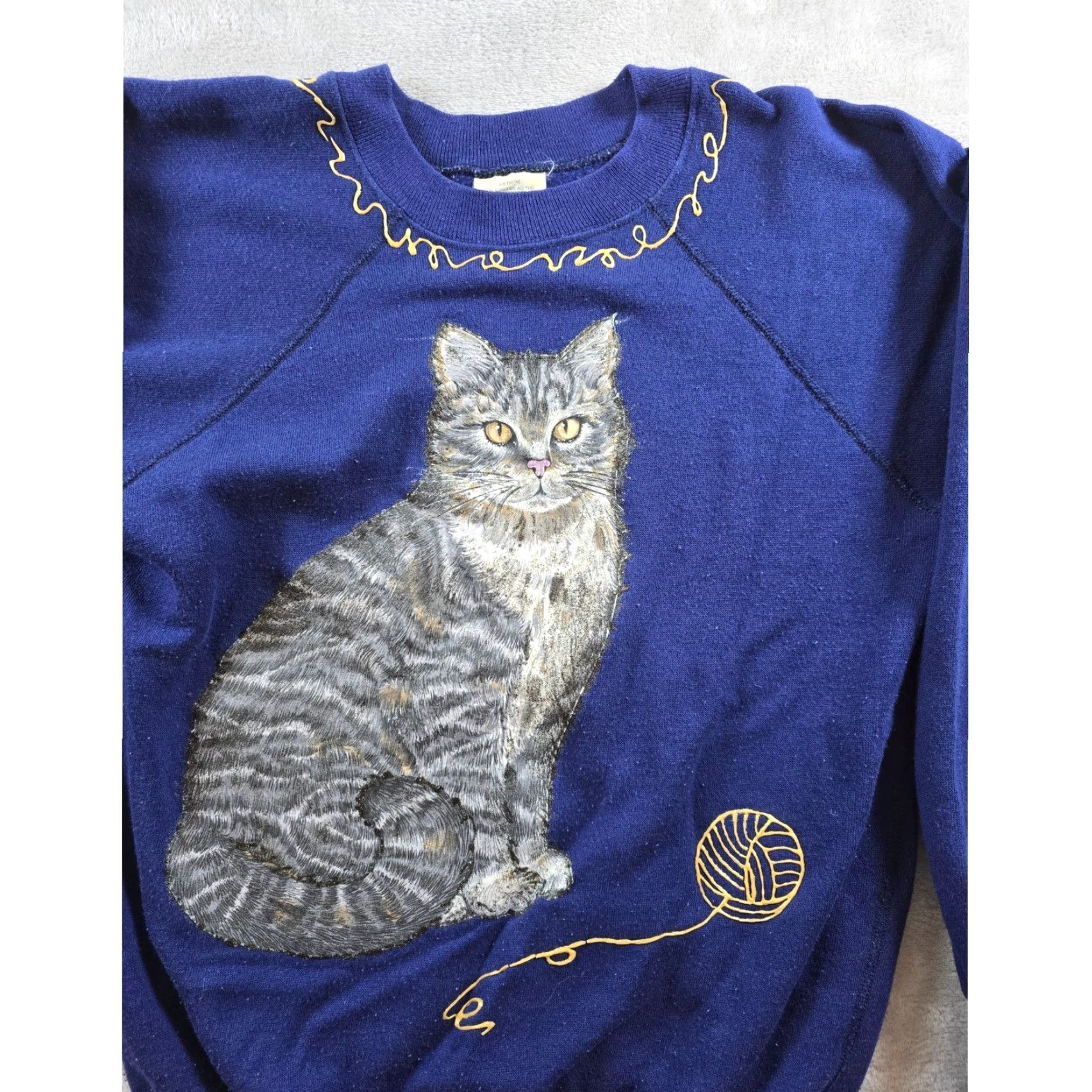 Vintage VINTAGE Sweatshirt Womens M Blue Cat & Yarn Graphic Read J.E. Morgan Size M / US 6-8 / IT 42-44 - 2 Thumbnail