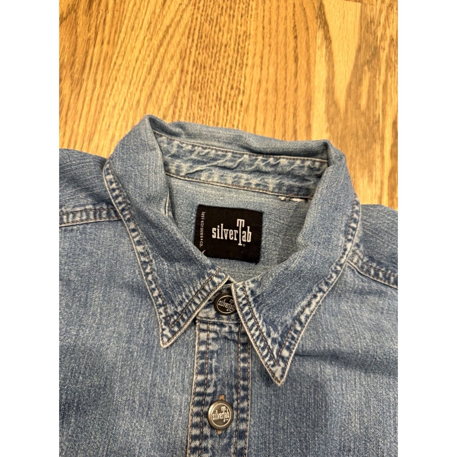 Levi's VINTAGE Levi's Denim Cargo Pocket Button Shirt Fits Mens 2XL Blue Jeans Shirt Levis Vtg Regular Long Sleeve Button-Up Collared Size US XXL / EU 58 / 5 - 6 Thumbnail