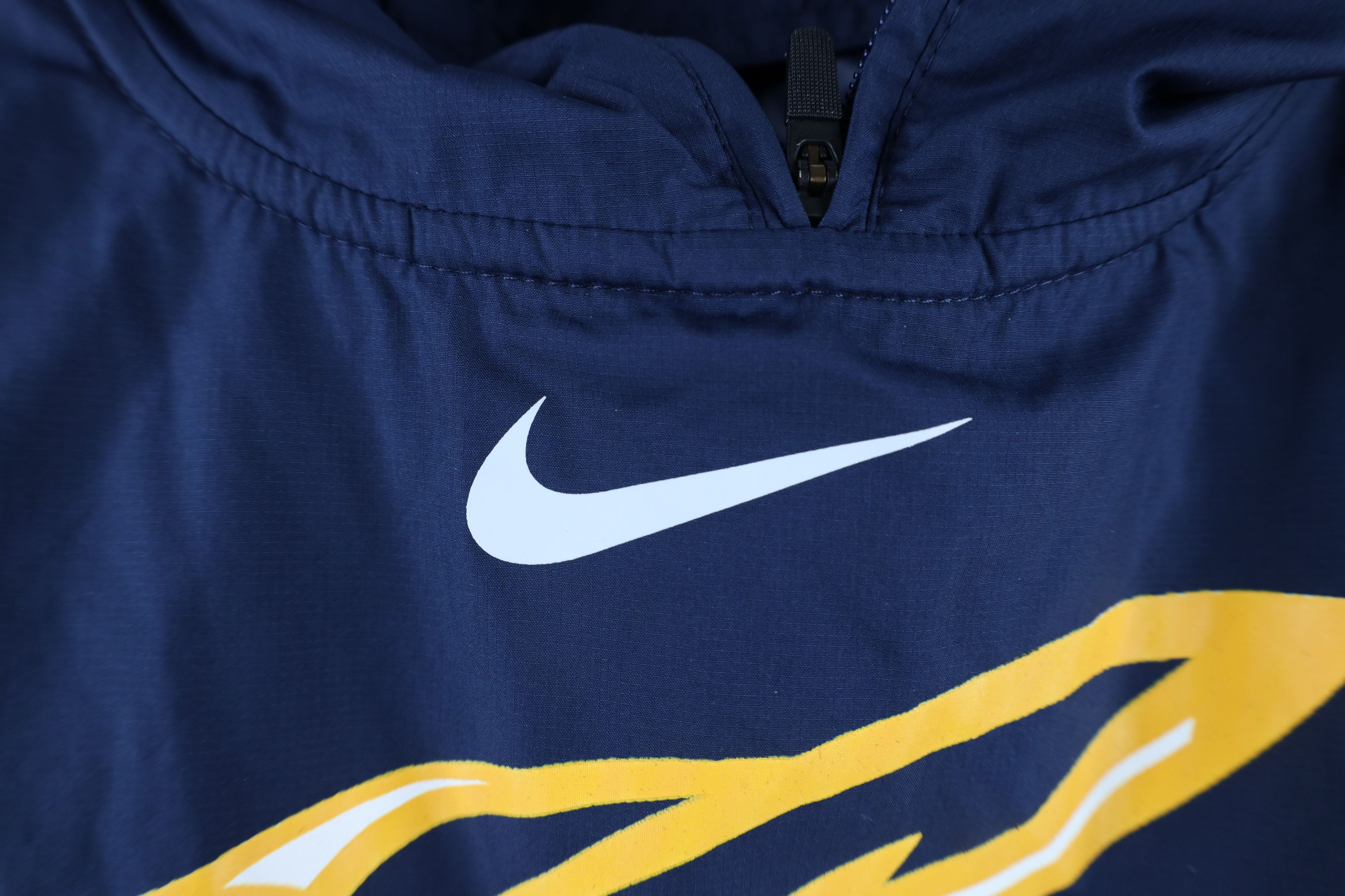 Nike × Vintage Nike Issued University of Toledo Soccer Hooded Jacket Blue Size US M / EU 48-50 / 2 - 5 Thumbnail