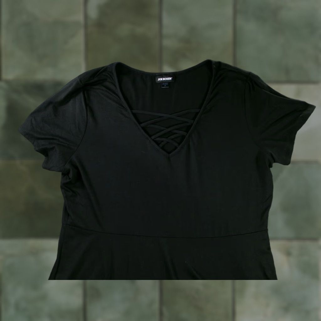 Joe Boxer Joe Boxer Dress Womens 2X Black Short Sleeve Crisscross V Neck Fit Flare Casual Size 40" / US 18 - 1 Thumbnail